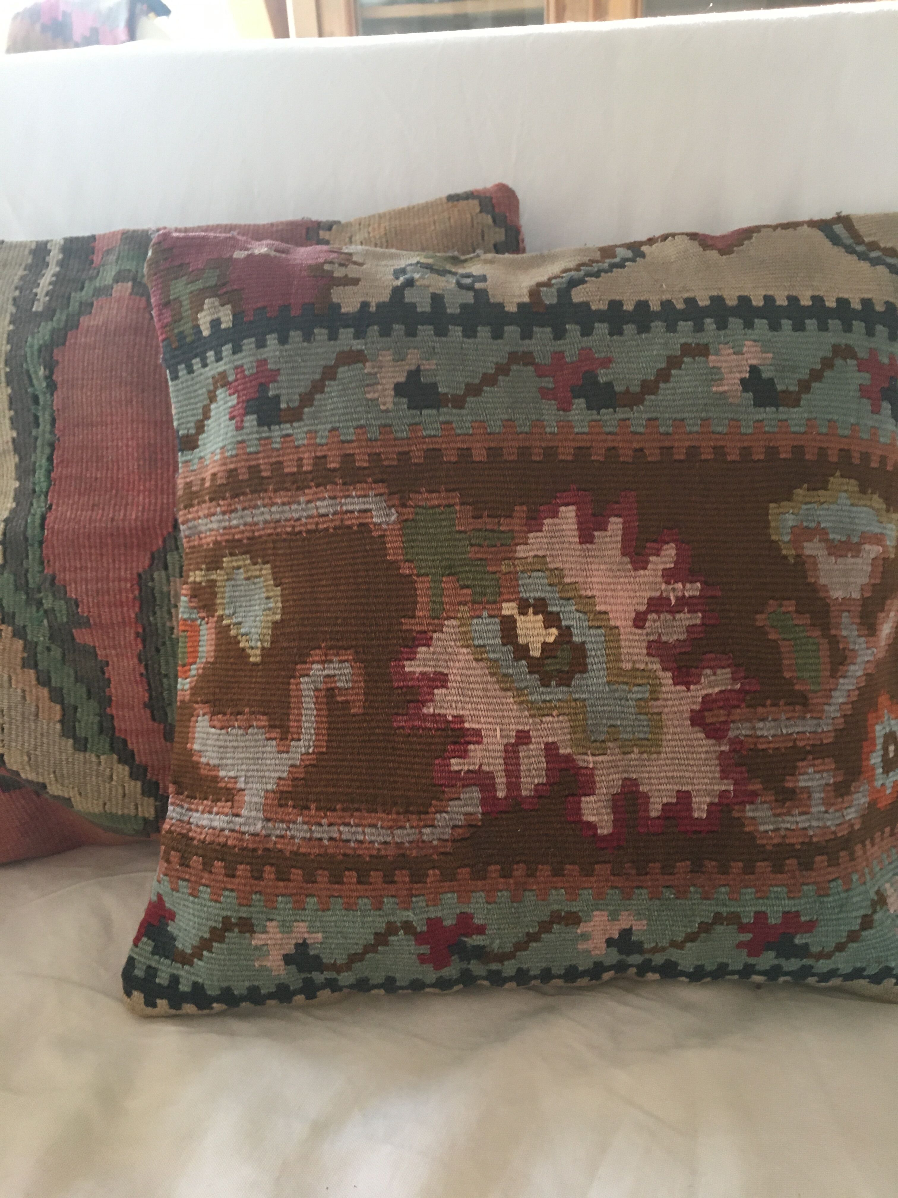 Lot of two Kilim cushion covers, 40-40cm