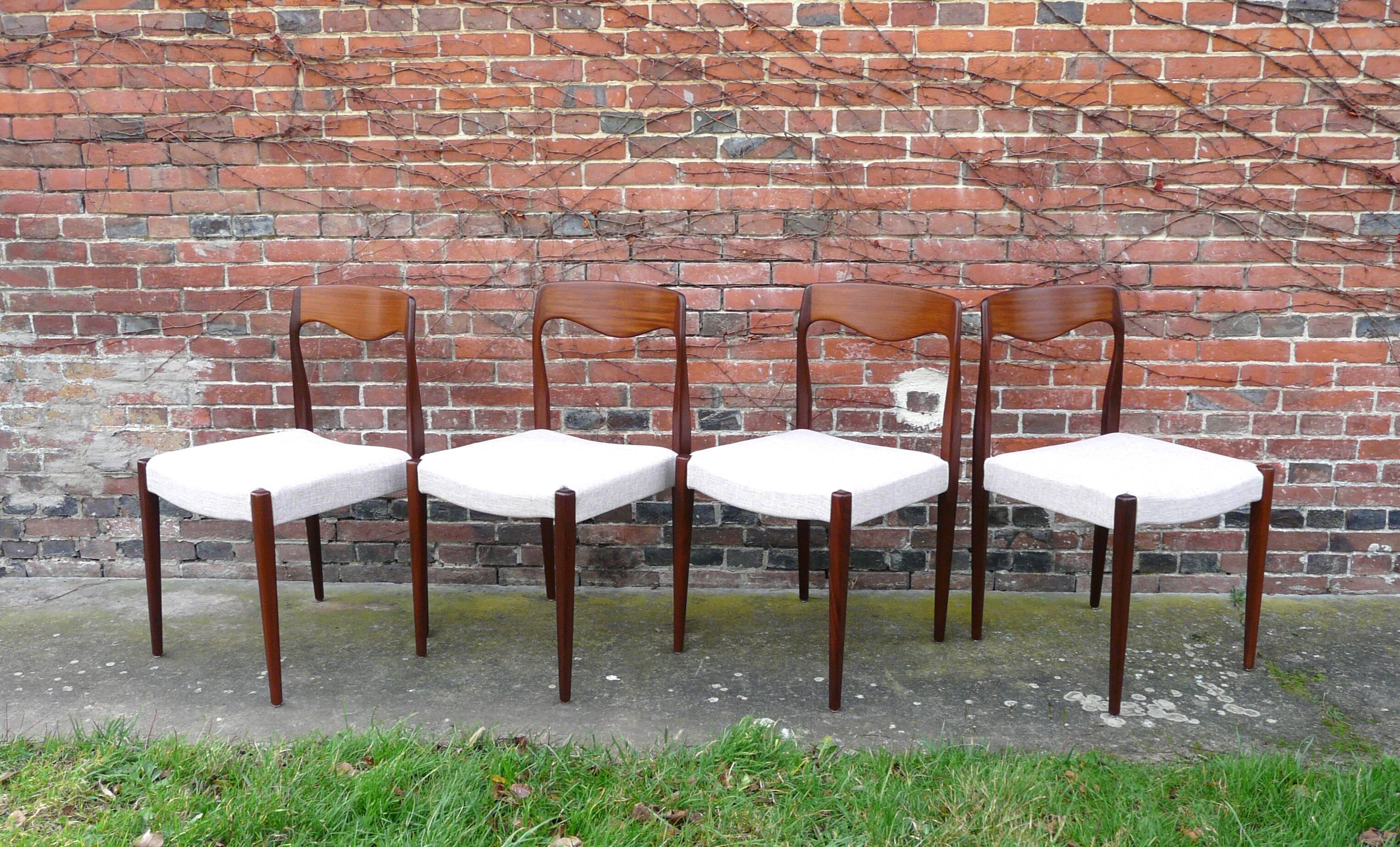 Set of 4 vintage Scandinavian chairs