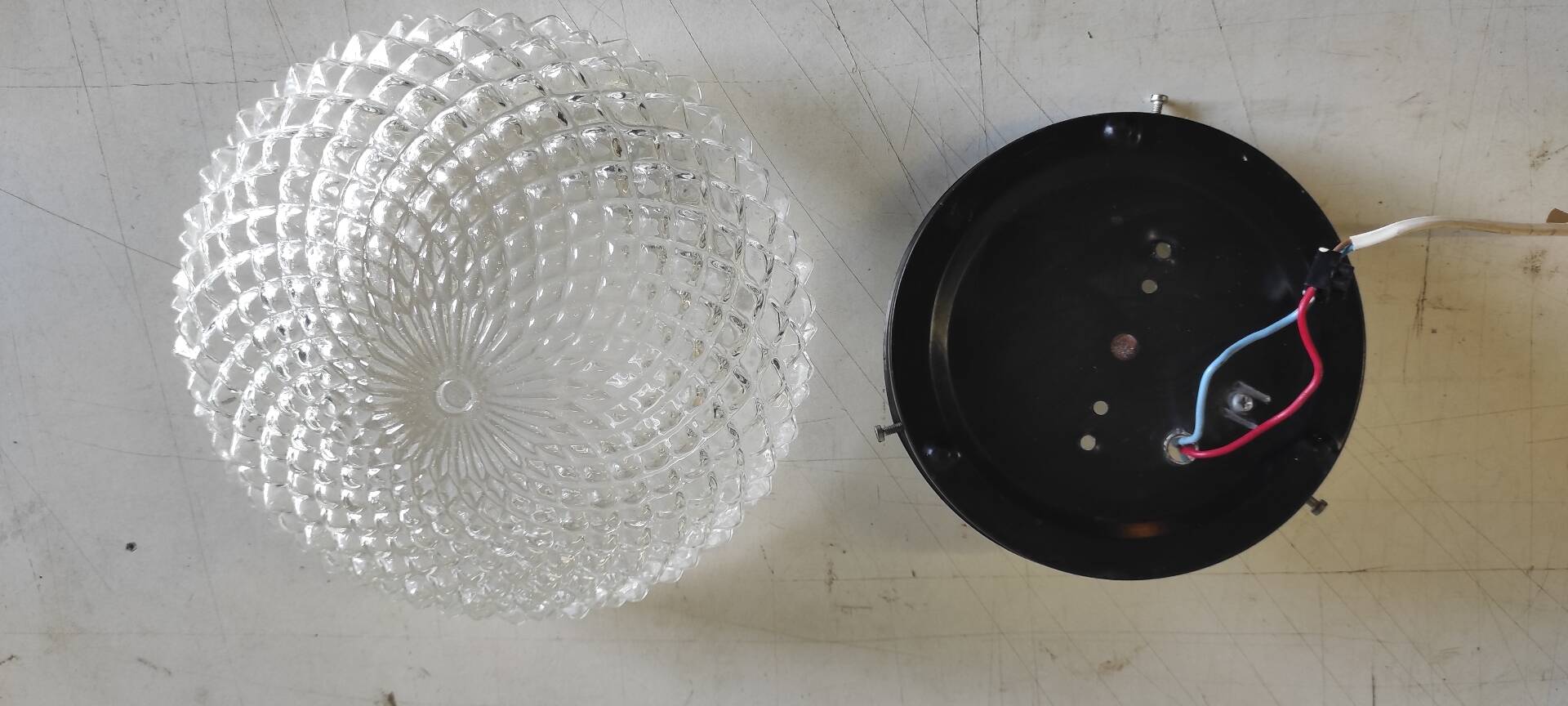 Plafonnier, applique en verre pointe diamant - mid. XXeme