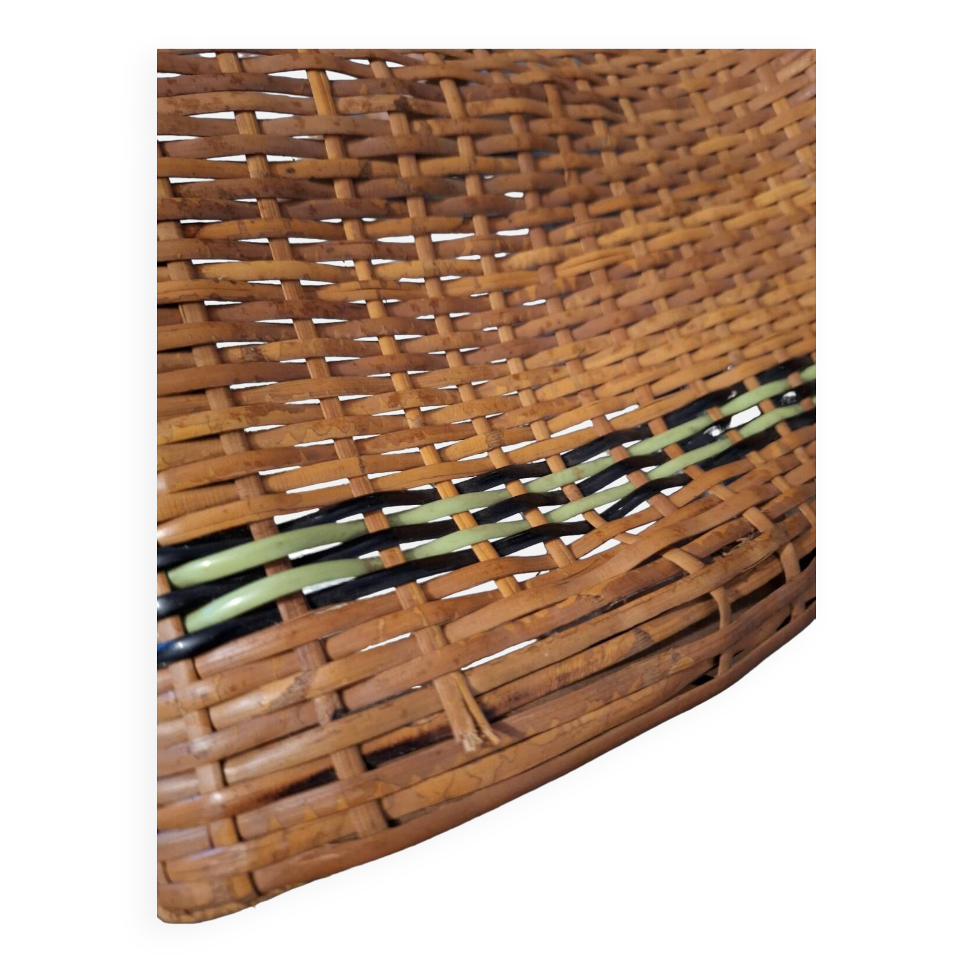 Rattan footrest