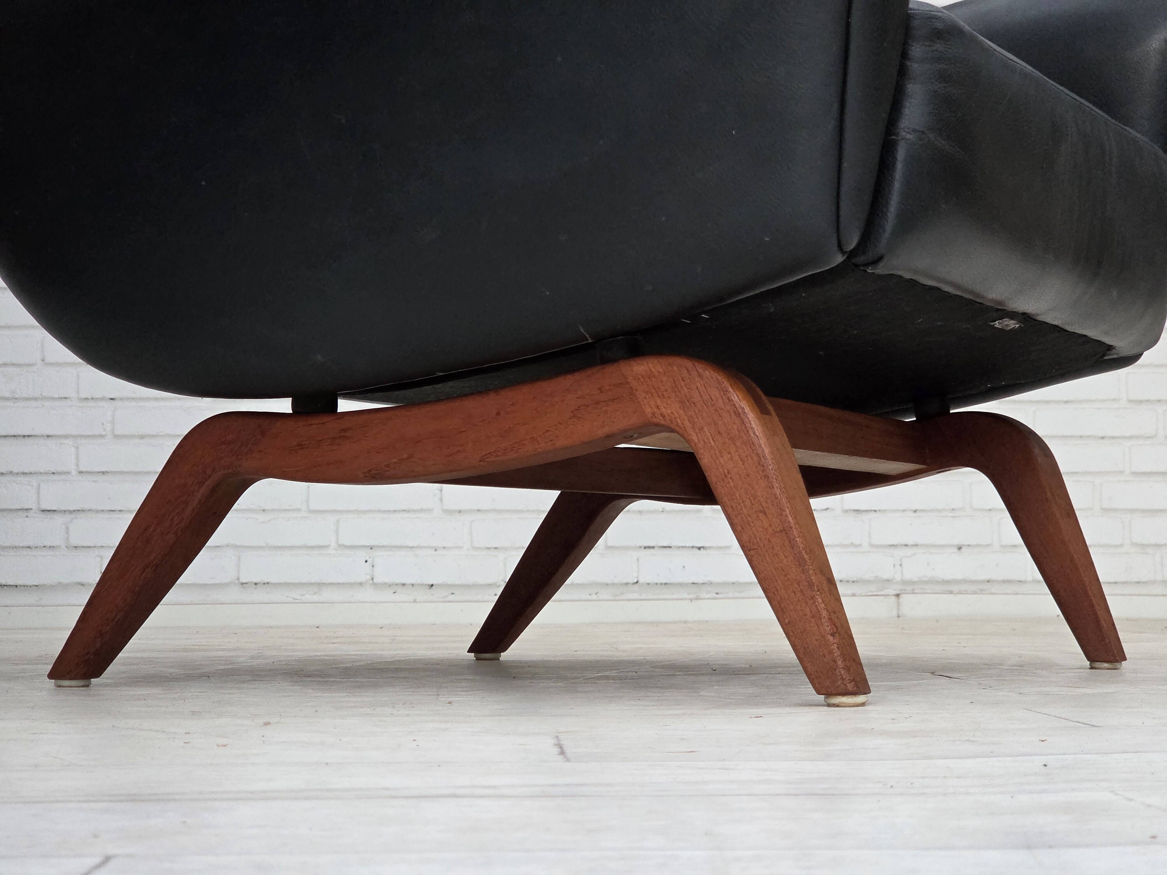 1960s, Danish design by Illum Wikkelsø, armchair, model 110, leather, teak.