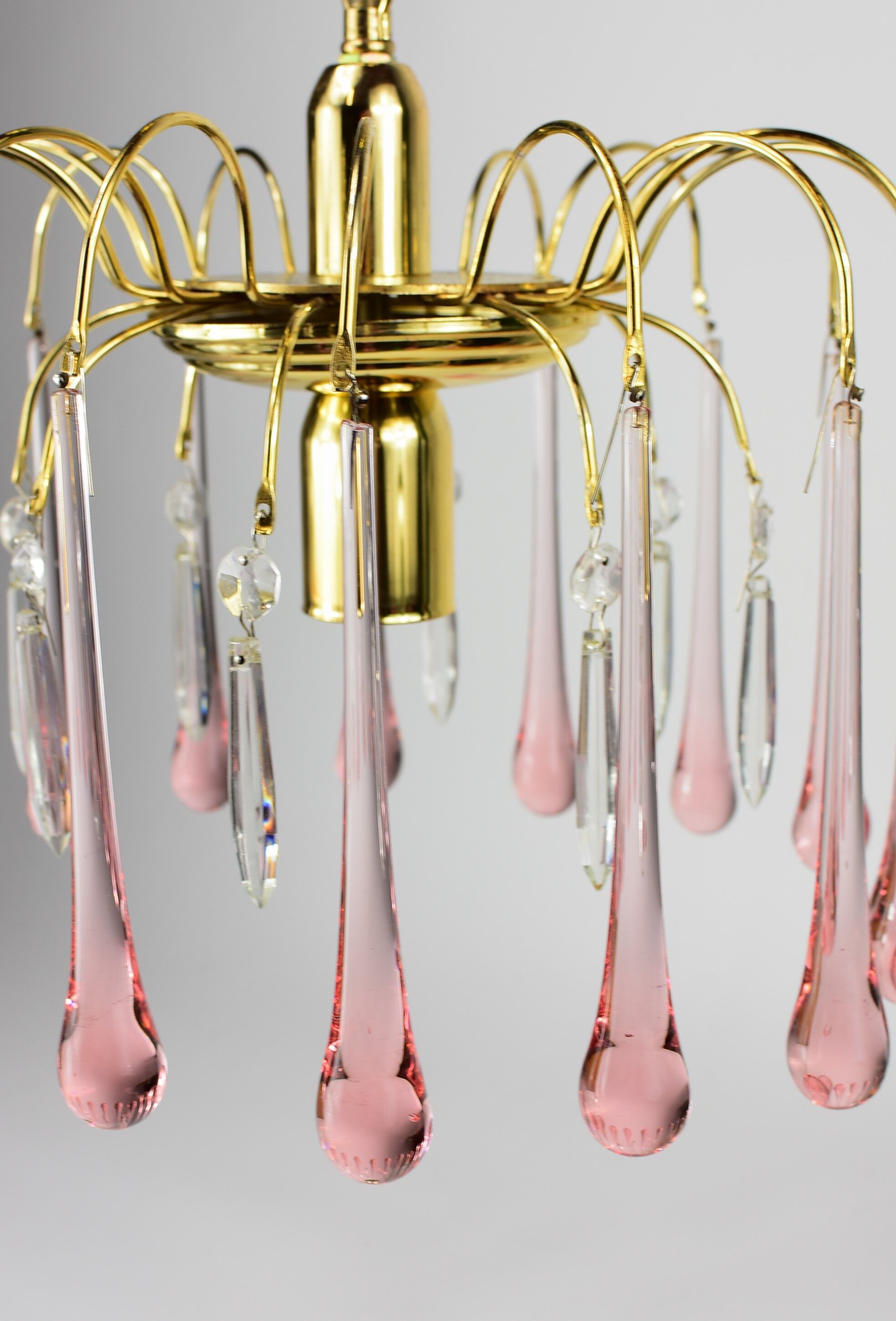 Chandelier pampilles pearl pink.