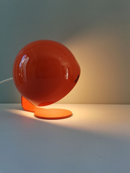 Guzzini table lamp