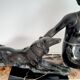 Sculpture art deco l'élégante au lévrier
