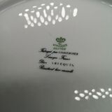 Plat en porcelaine de Limoges par Chastagner décor Arlequin