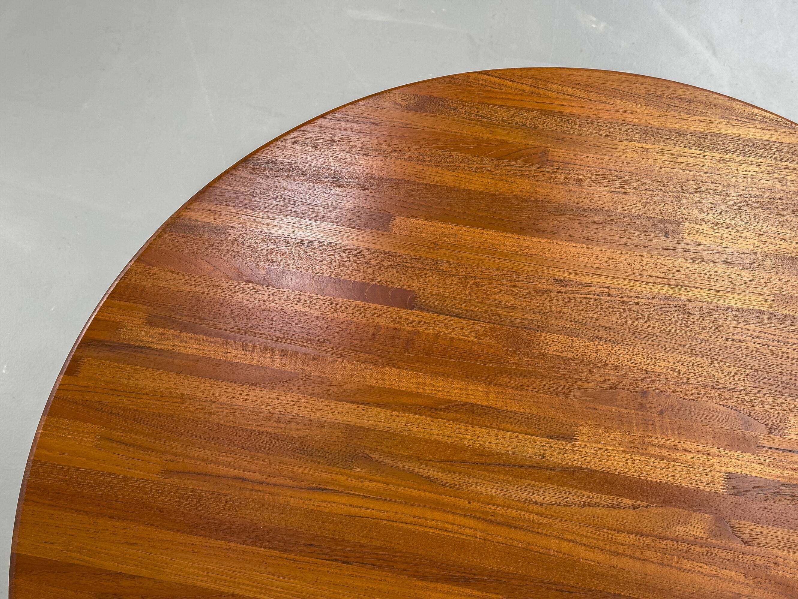 Round Dining Table in Solid Teak, 1970s