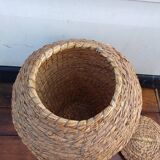 Woven wicker basket