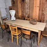 Farm table