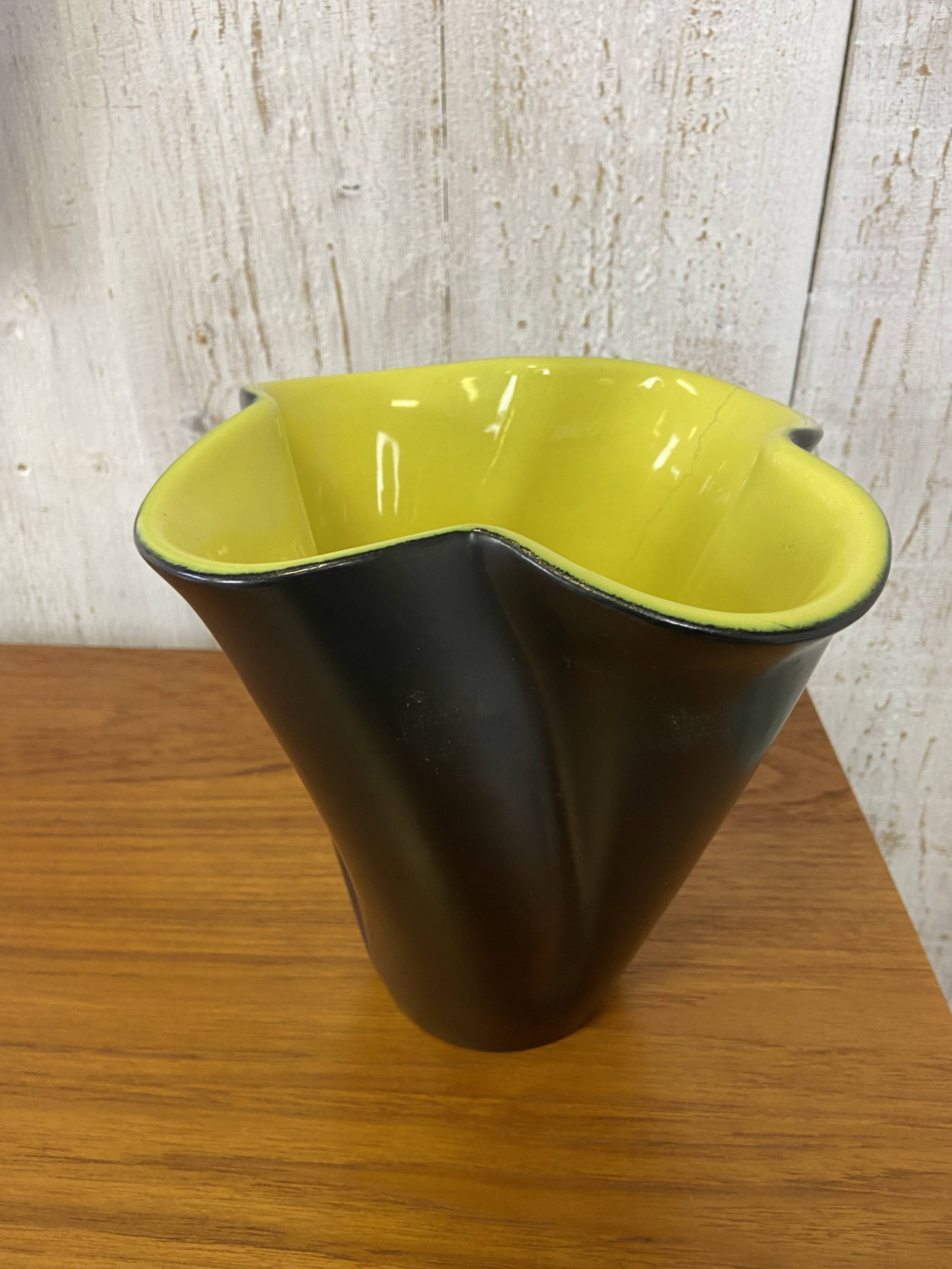 "Corolle" vase Elchinger