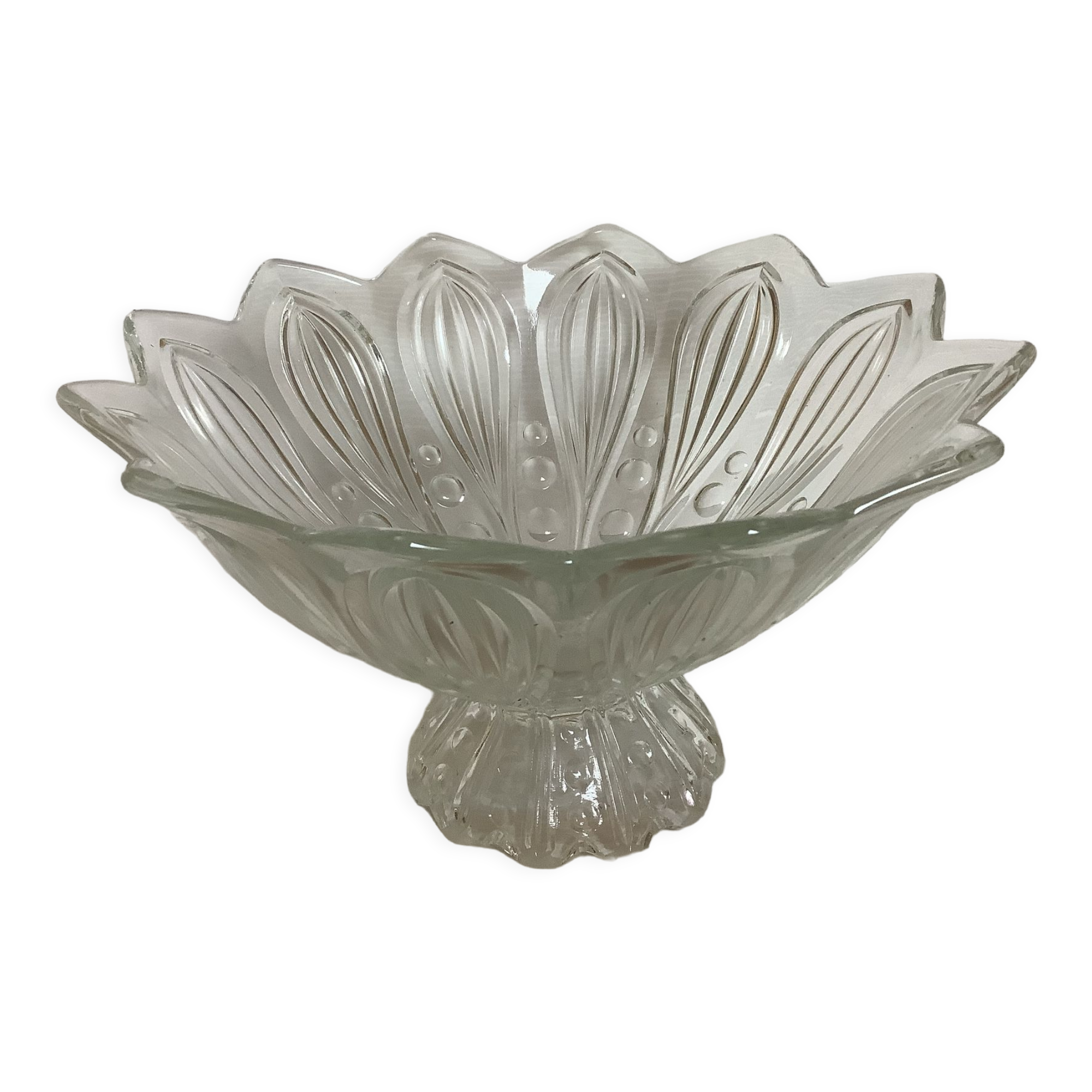 Old flower-shaped bubble round footed cup