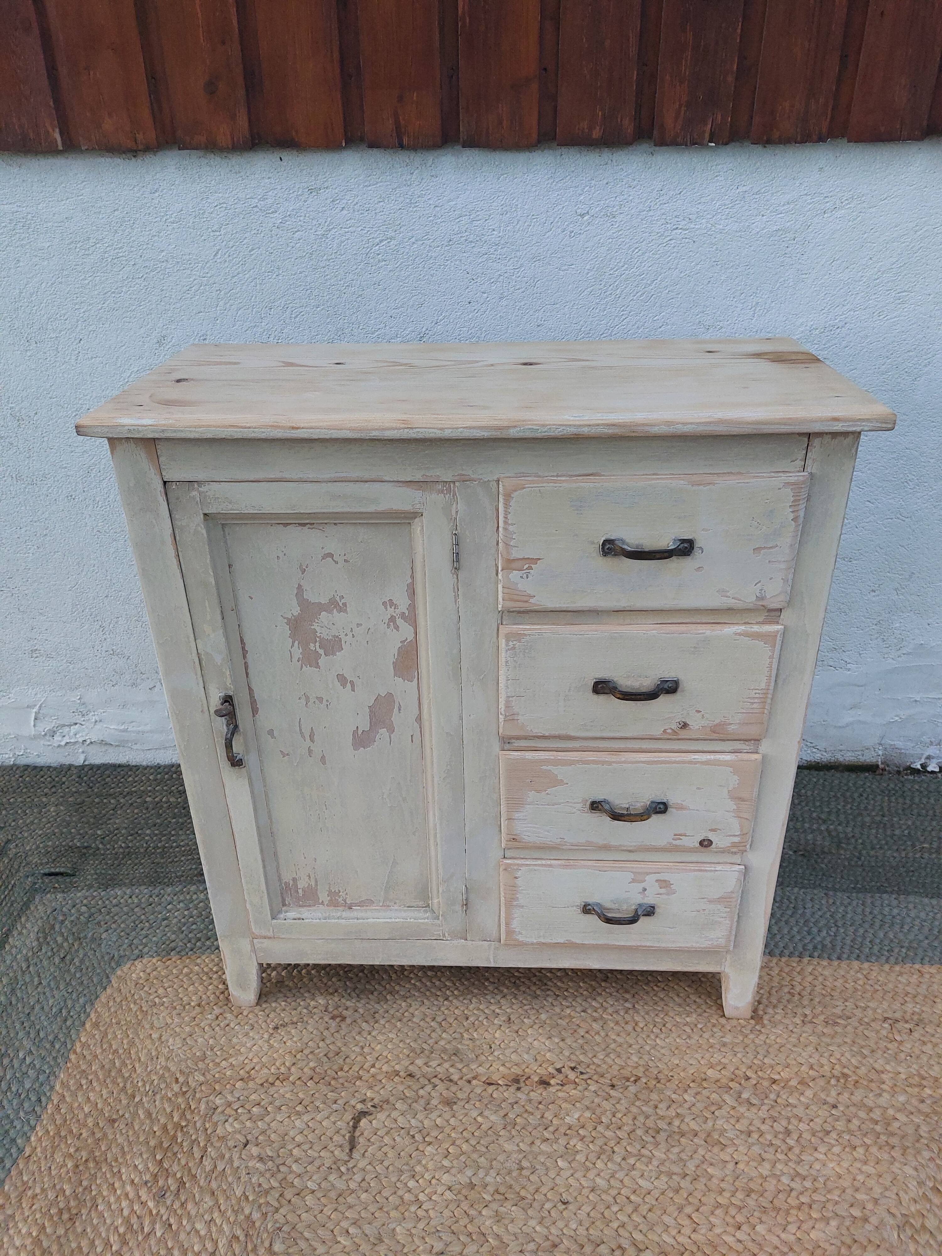 Parisian buffet, chippy paint effect