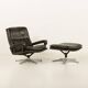 Fauteuil lounge vintage avec tabouret par André Vandenbrouck