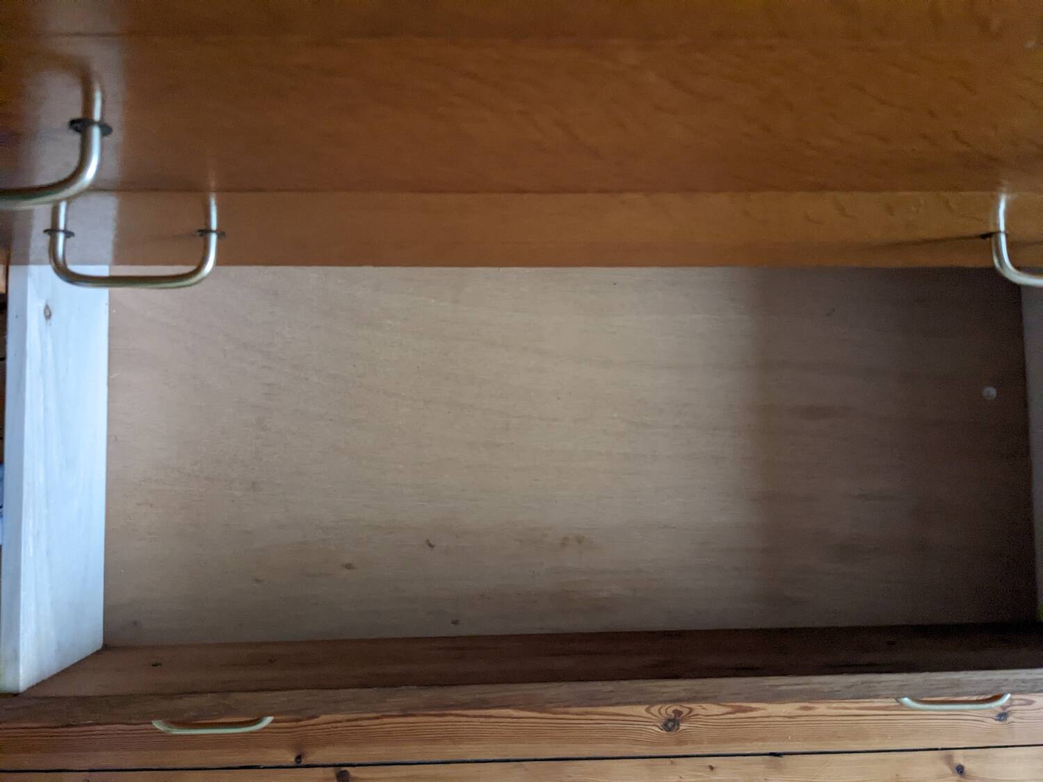 Vintage chest of drawers with spindle legs