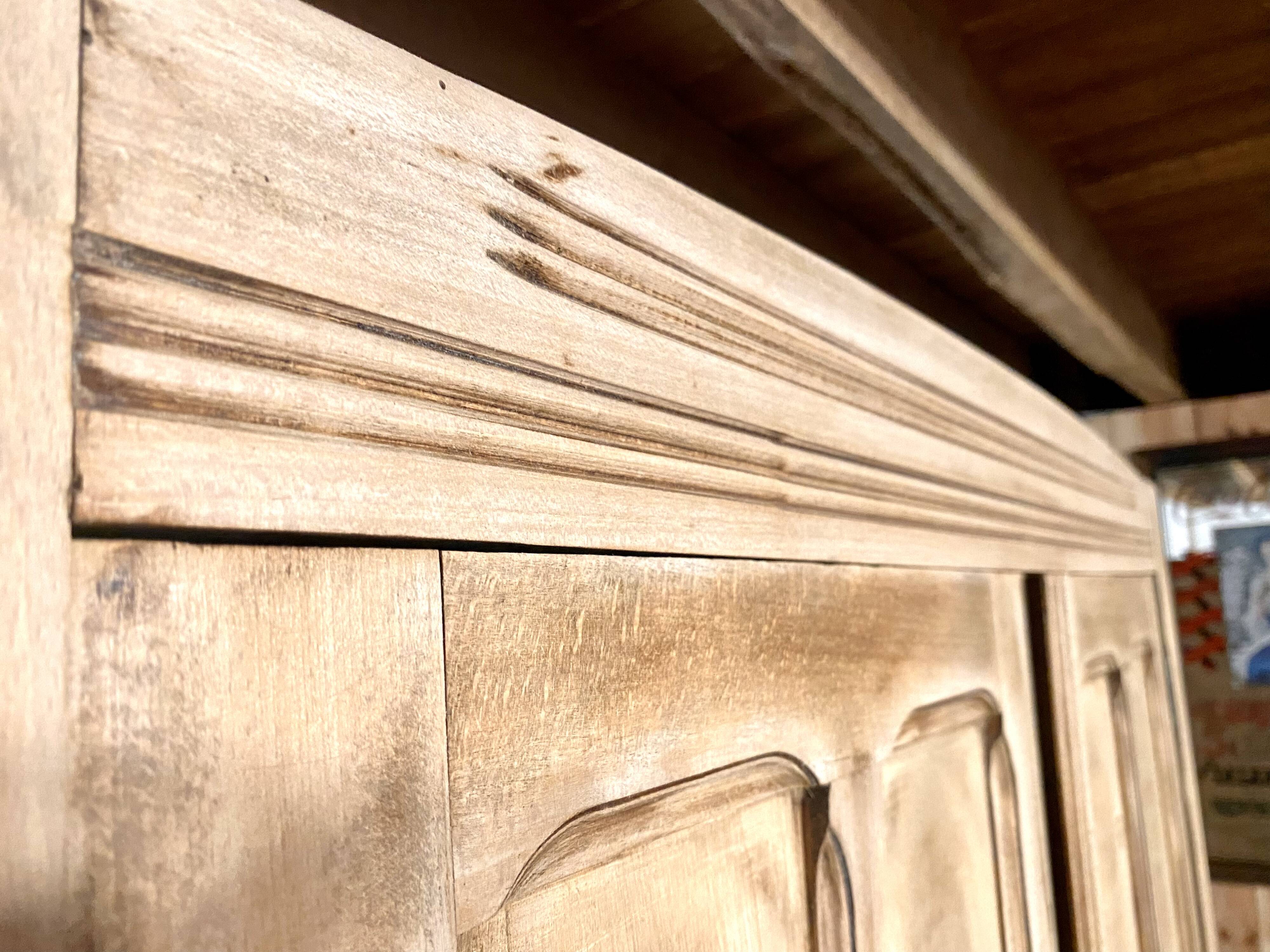 Armoire parisienne brute