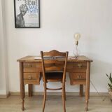 Ancien bureau en bois restauré