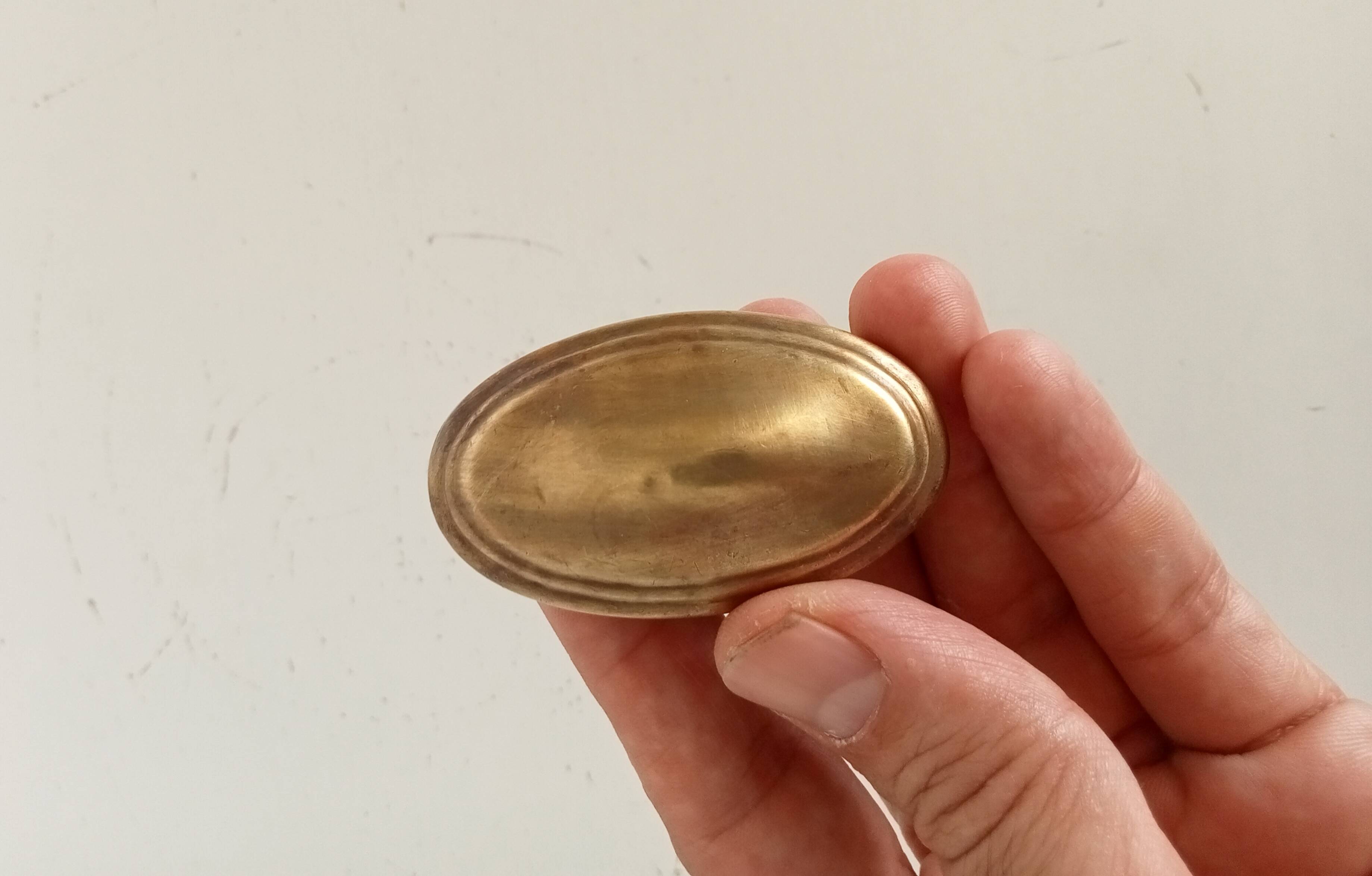 Poignée de porte ancienne en laiton massif doré