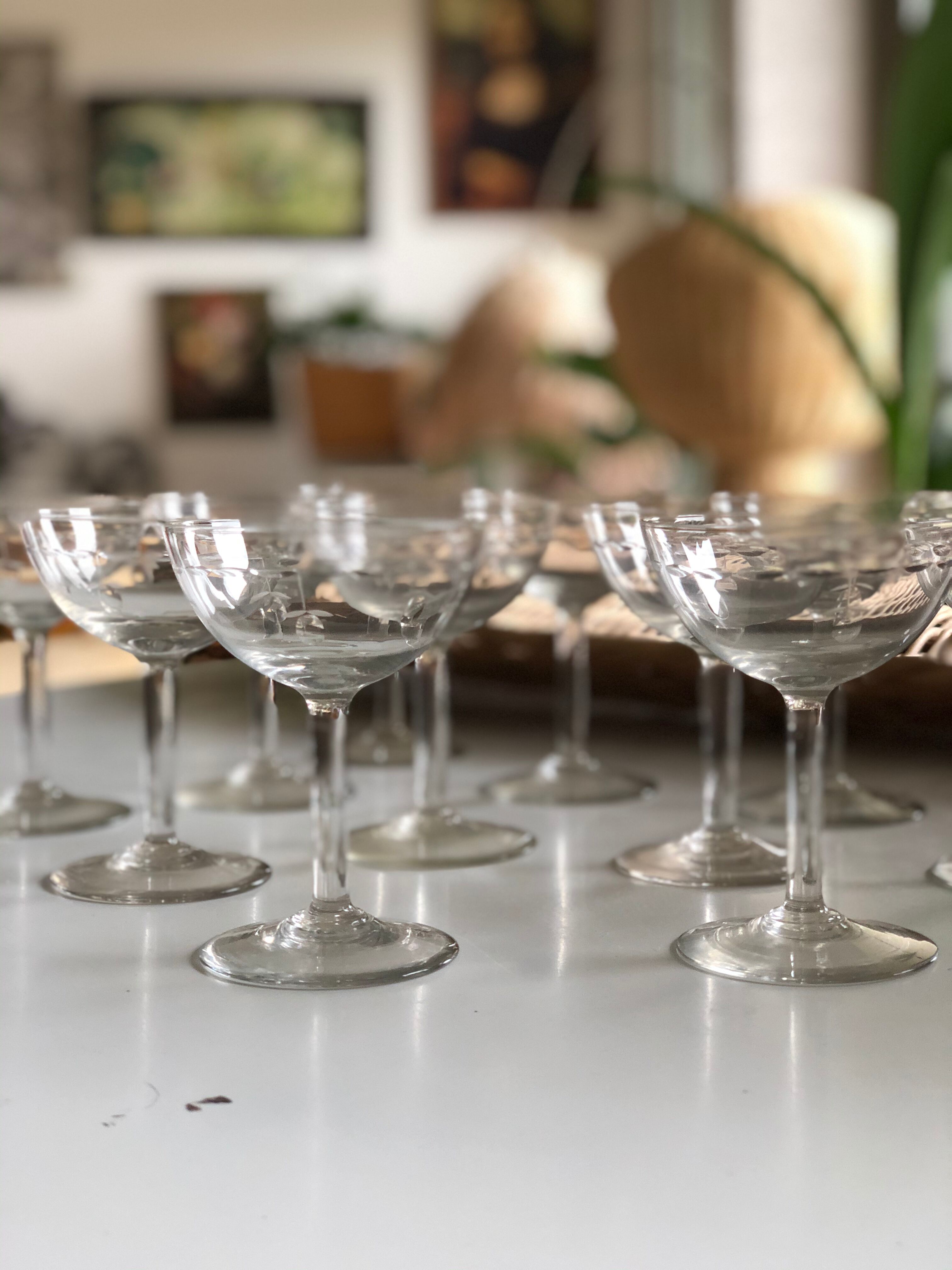 Set of 11 champagne glasses