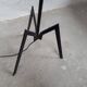 Lampadaire vintage tripode métal noir 1950