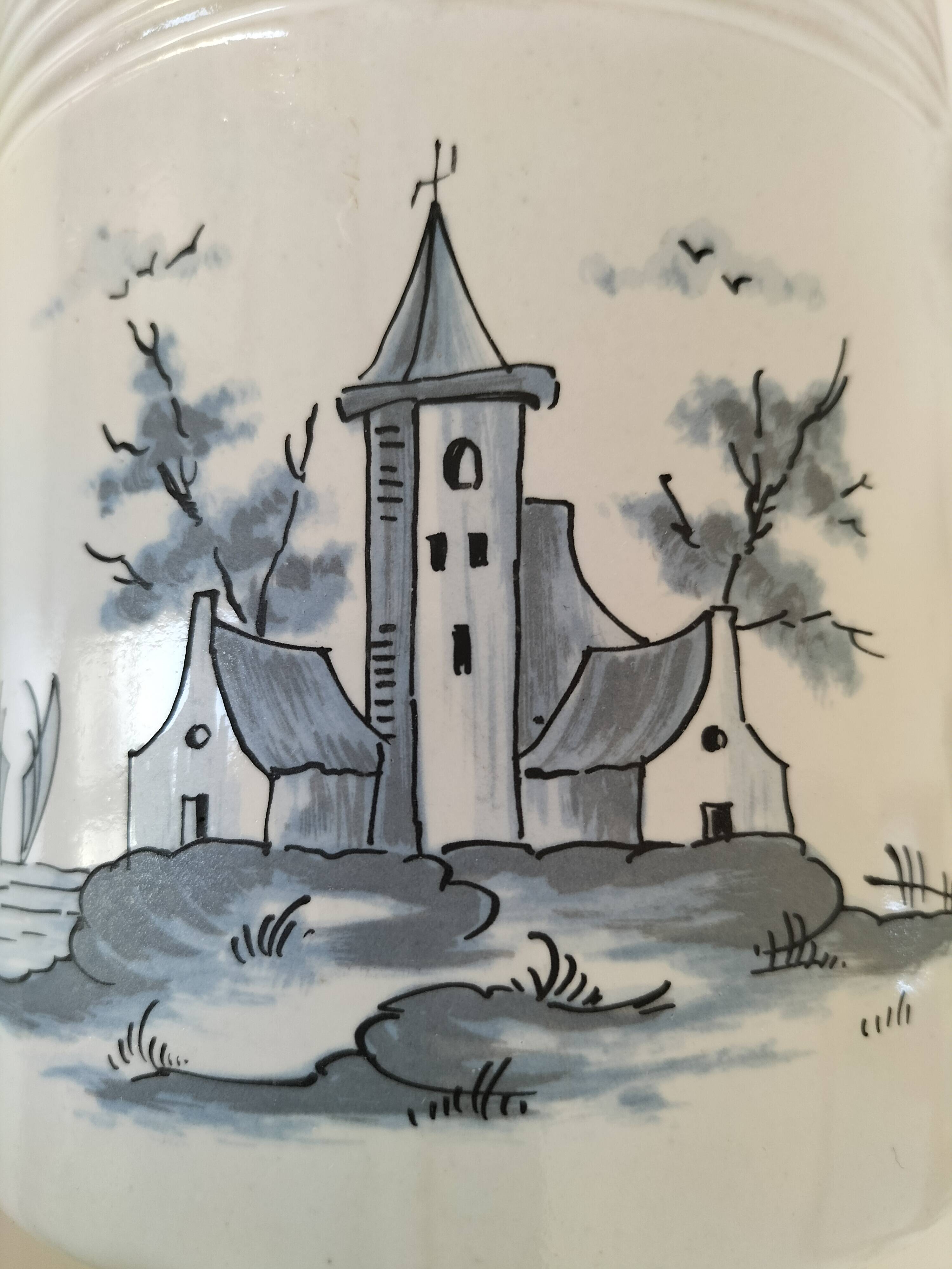 Stoneware storage jar with blue decoration – La Chapelle des Pots