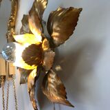 Wall light golden metal flower to leaf