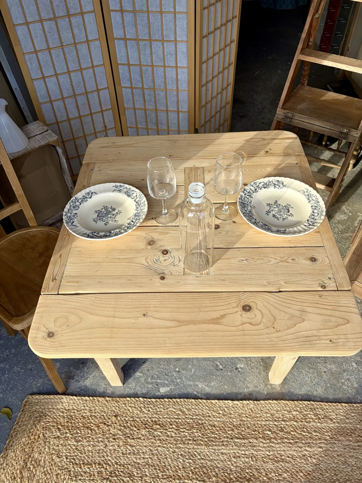 Folding wooden table