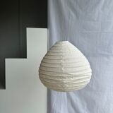 Suspension in rattan and natural japanese linen in the shape of a drop