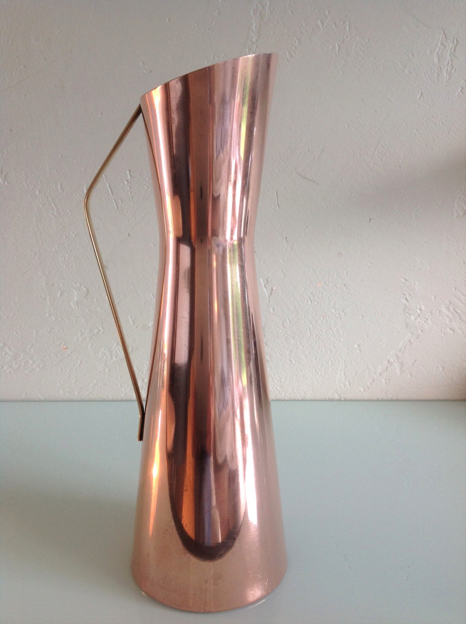 Vase diabolo en cuivre rouge vintage années  60-70