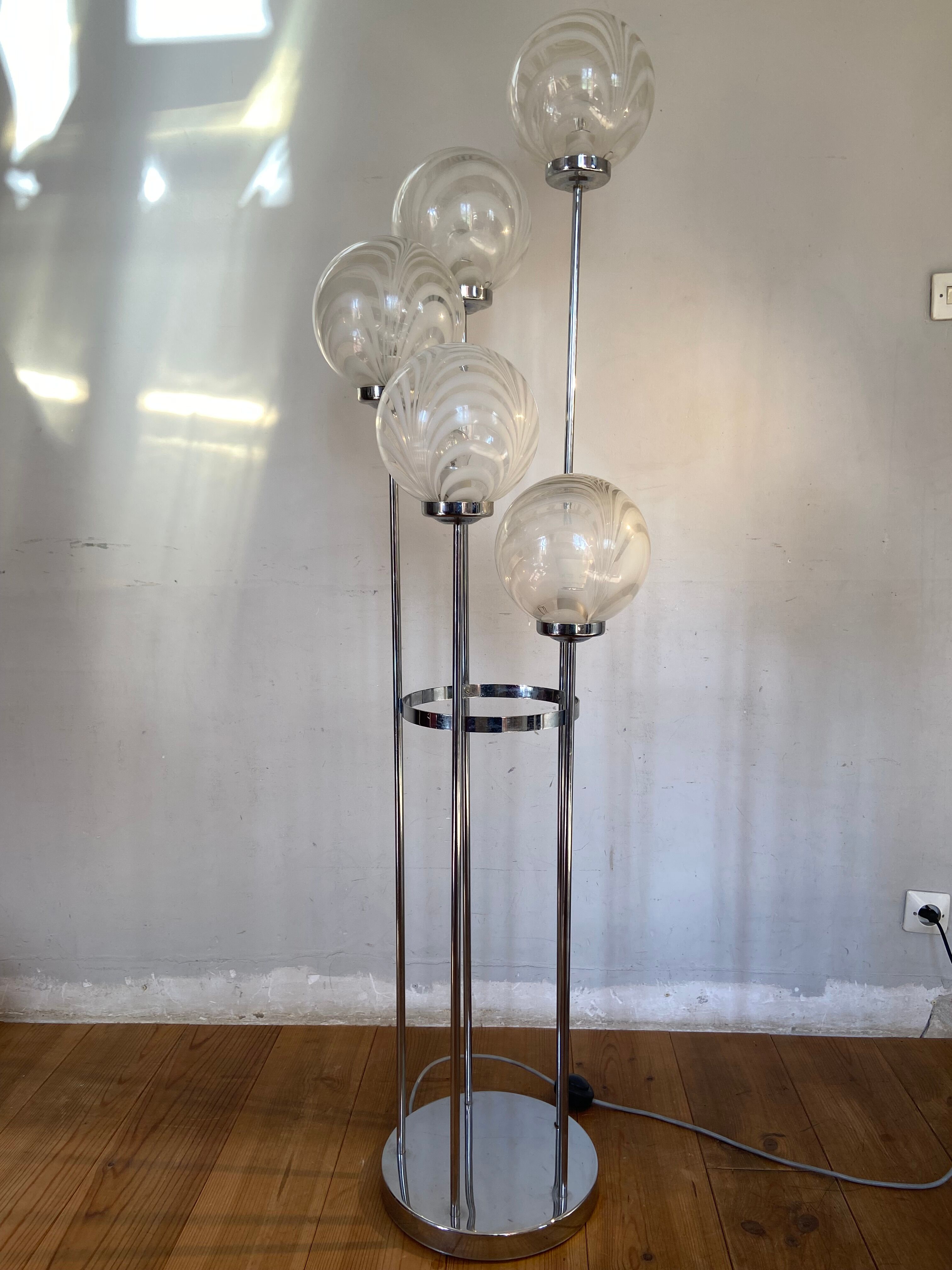 Waterfall floor lamp 5 globes Marinha Grande factory 70s