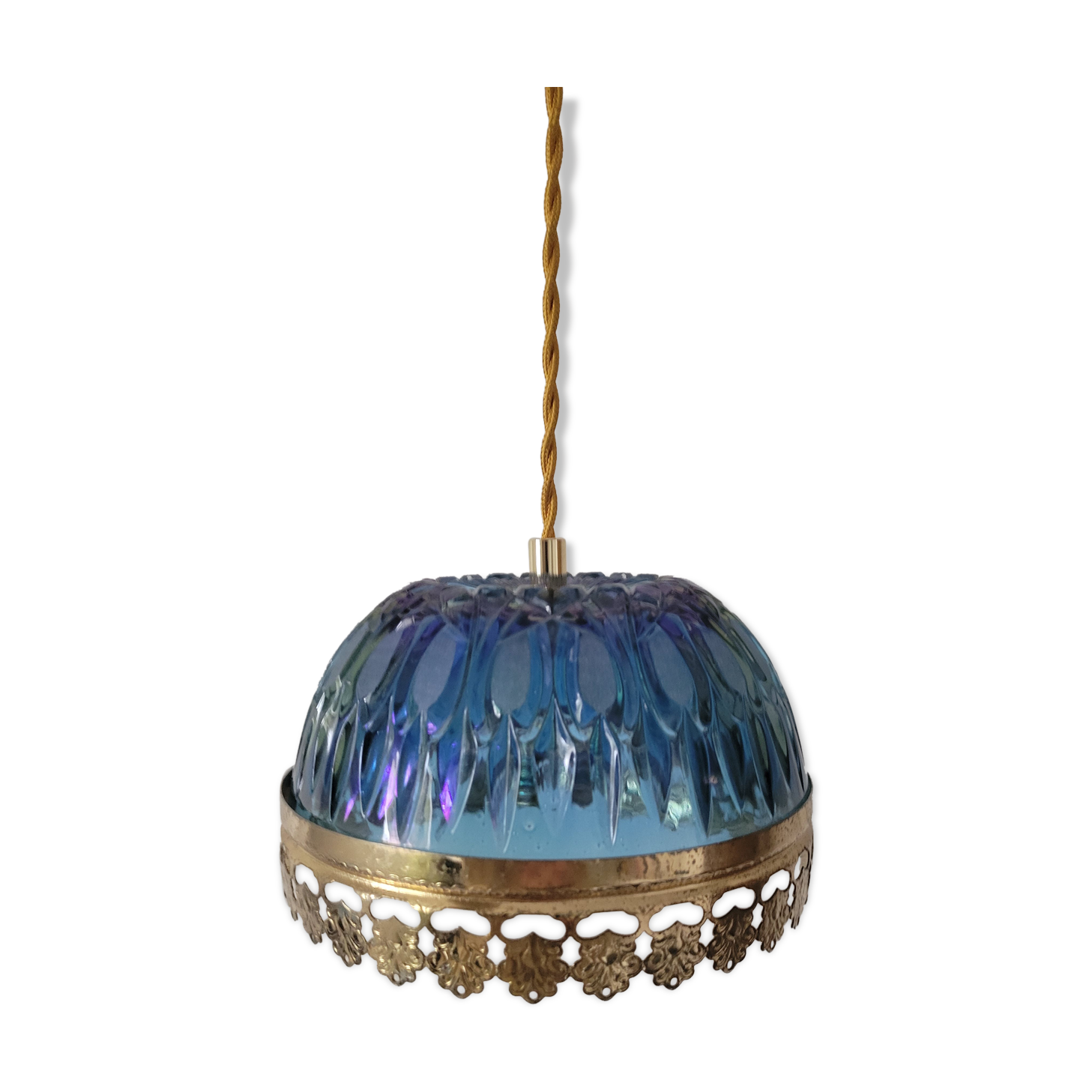 Blue glass suspension