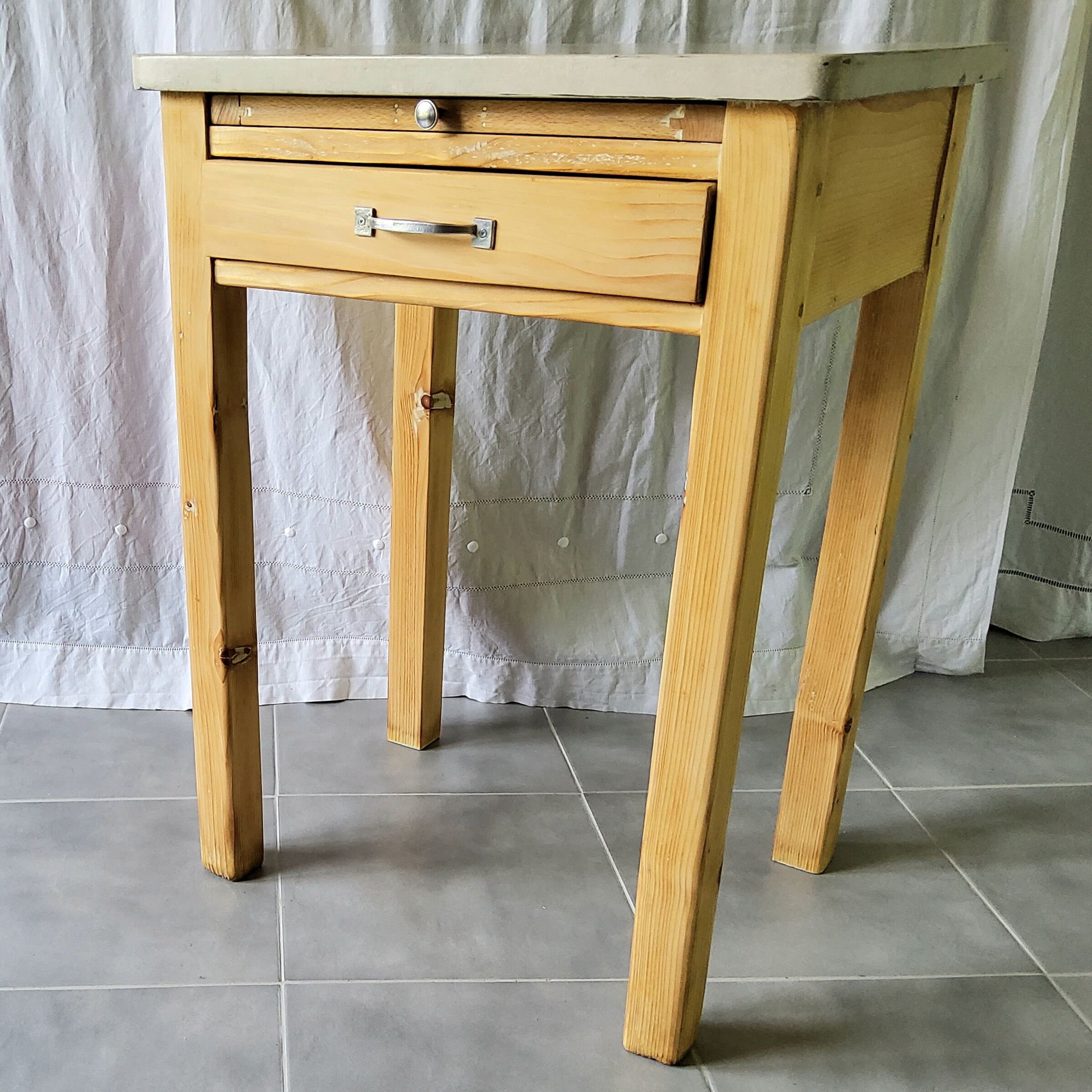 Vintage kitchen service