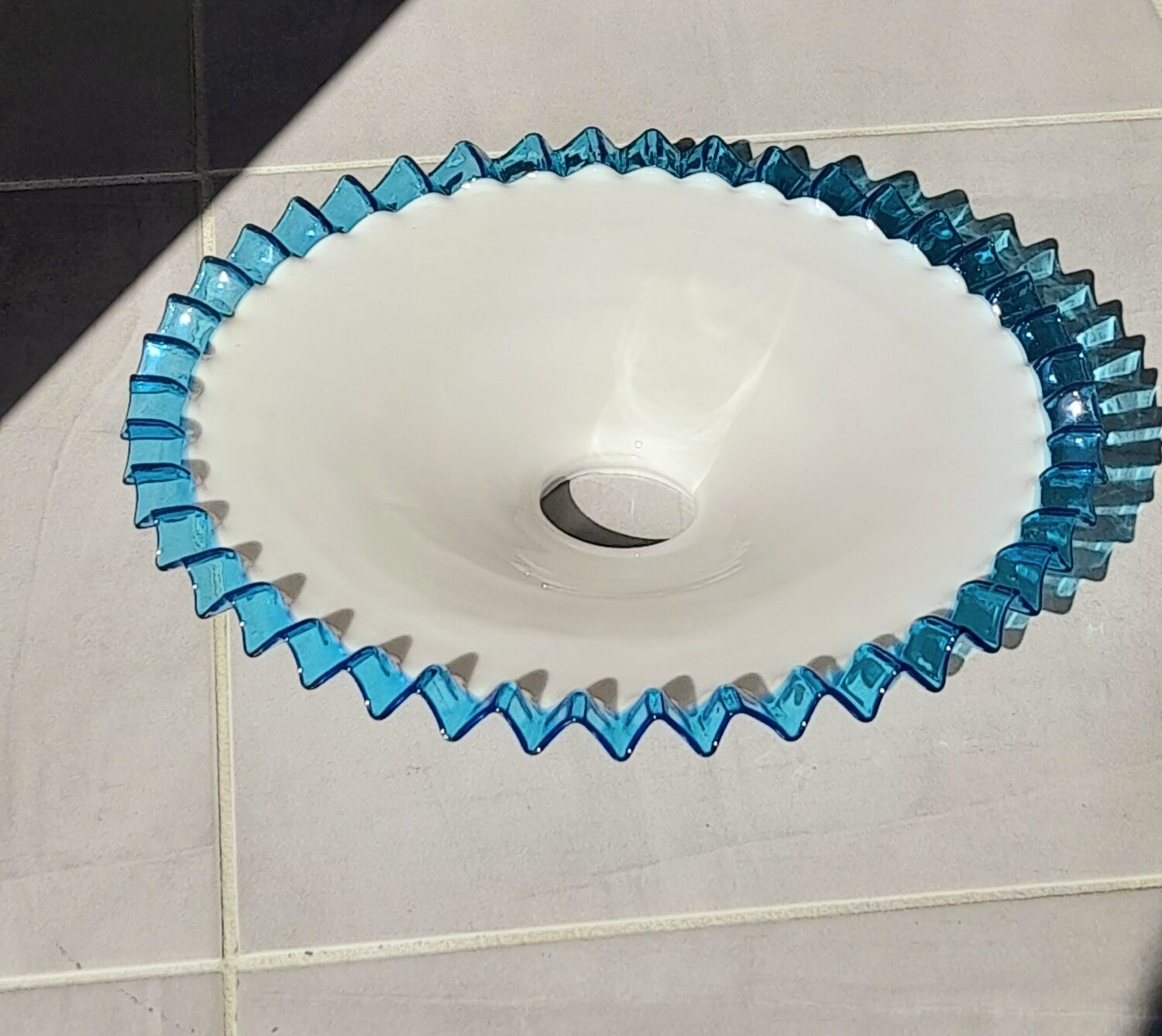 Abat day opaline blue border