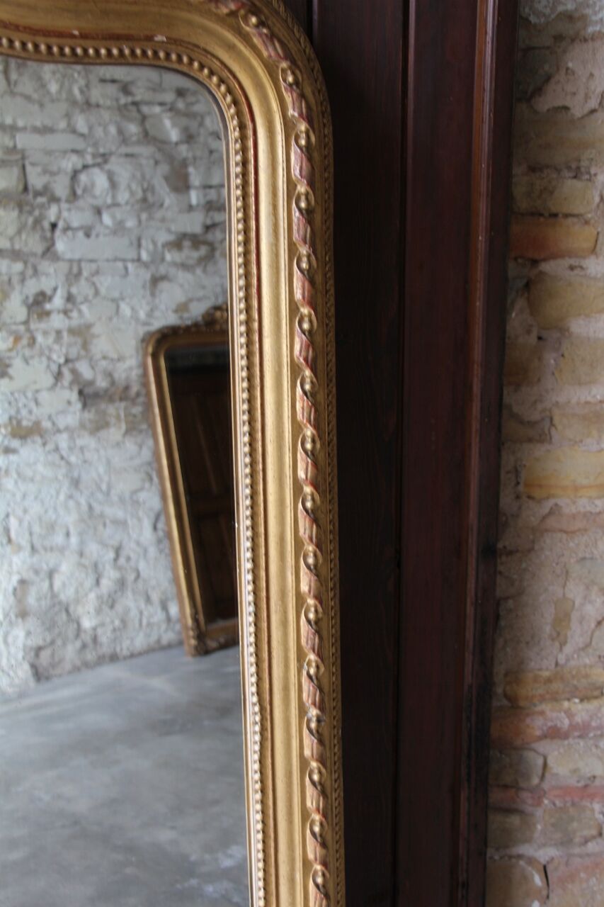 Mirror Louis Philippe a gendarme hat