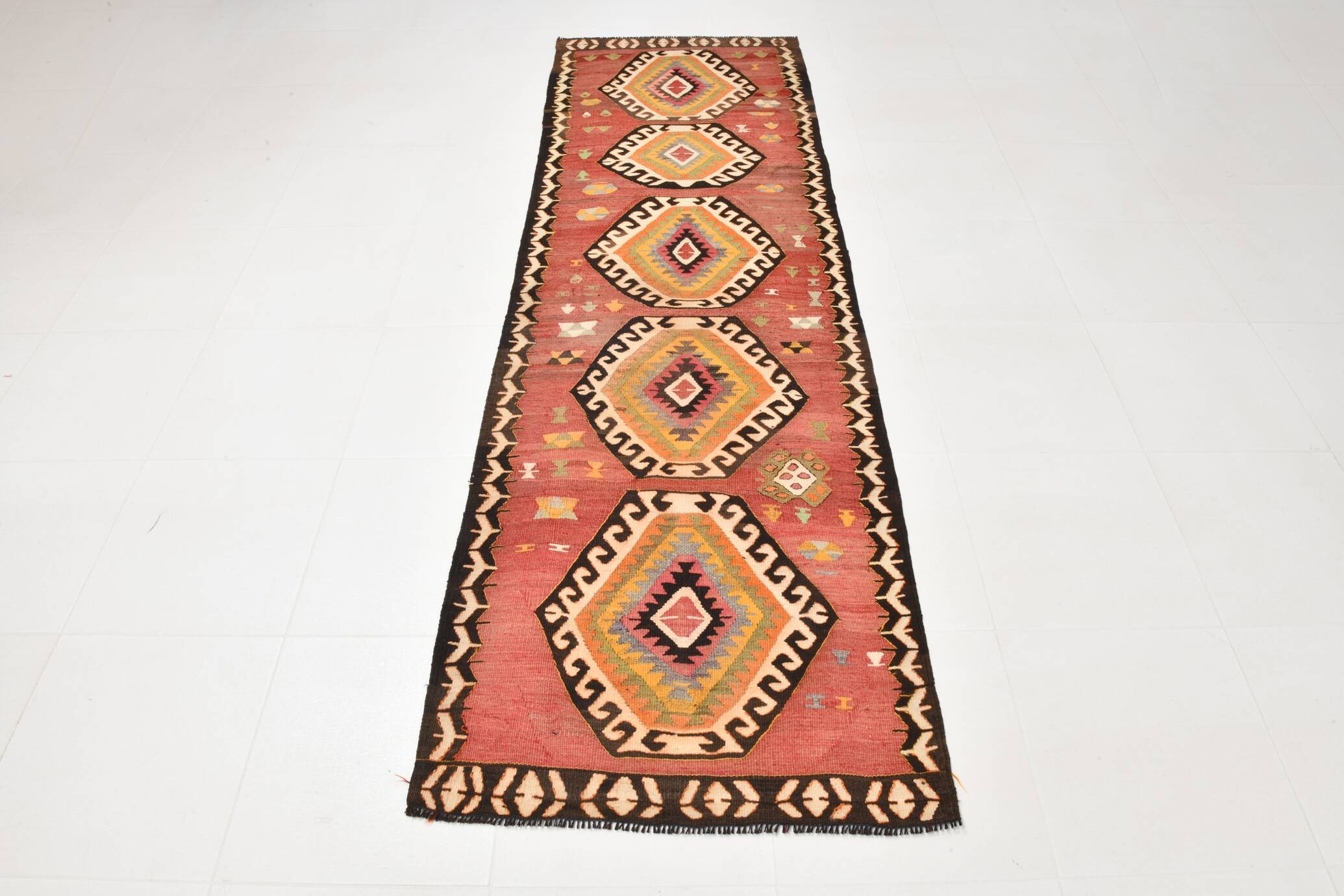 Red Oriental Pattern Kilim Runner Rug, 81x261Cm