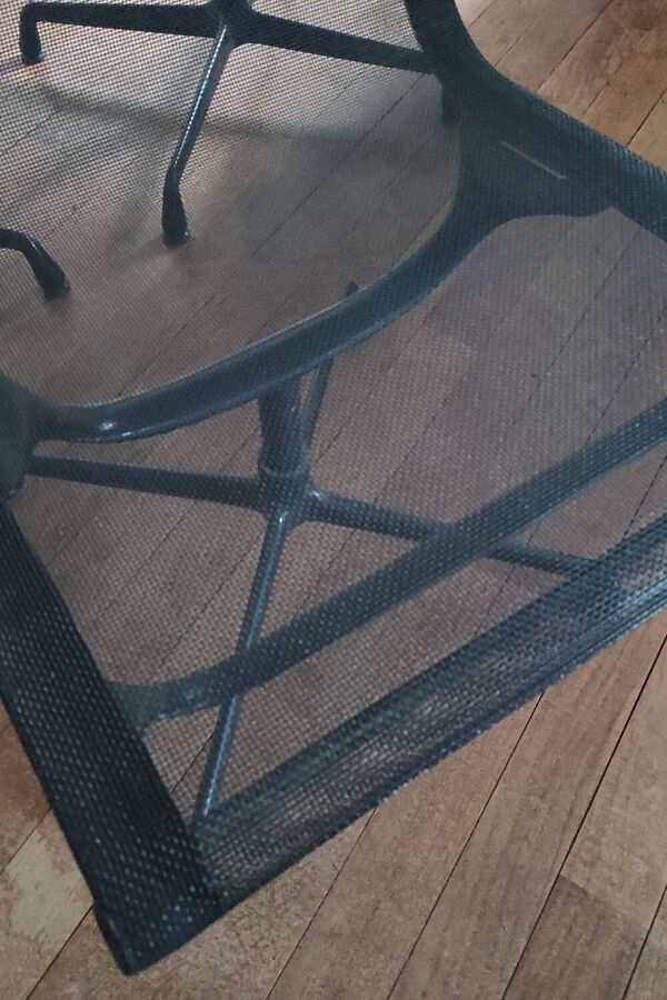 3 chaises EA105 de Charles & Ray Eames pour Vitra