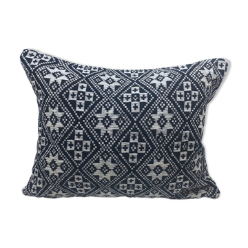 Marine Dokmai cushion