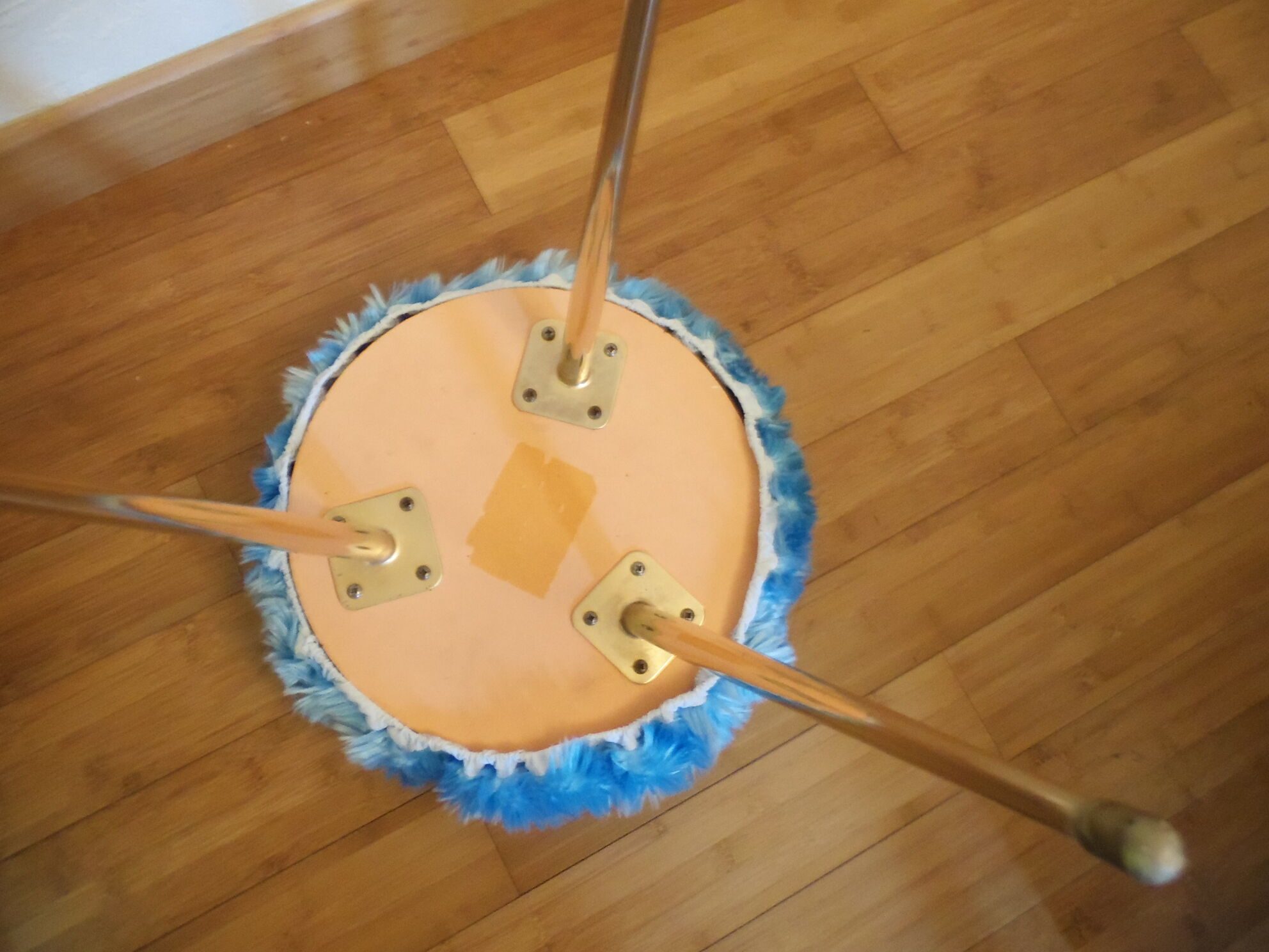 Stool wig, feet 70's compass