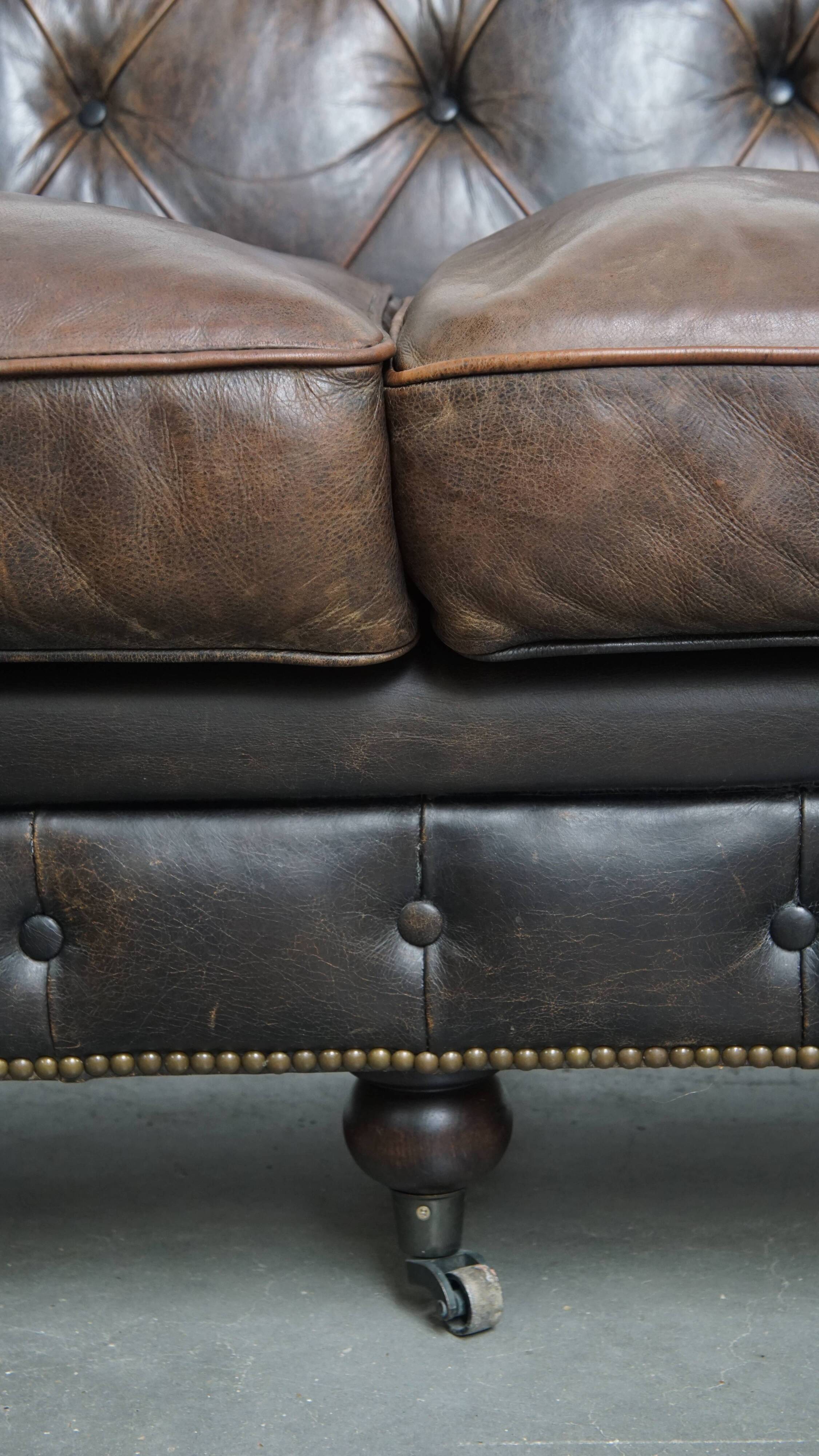 Cowhide Leather 3-Seater Chesterfield Sofa