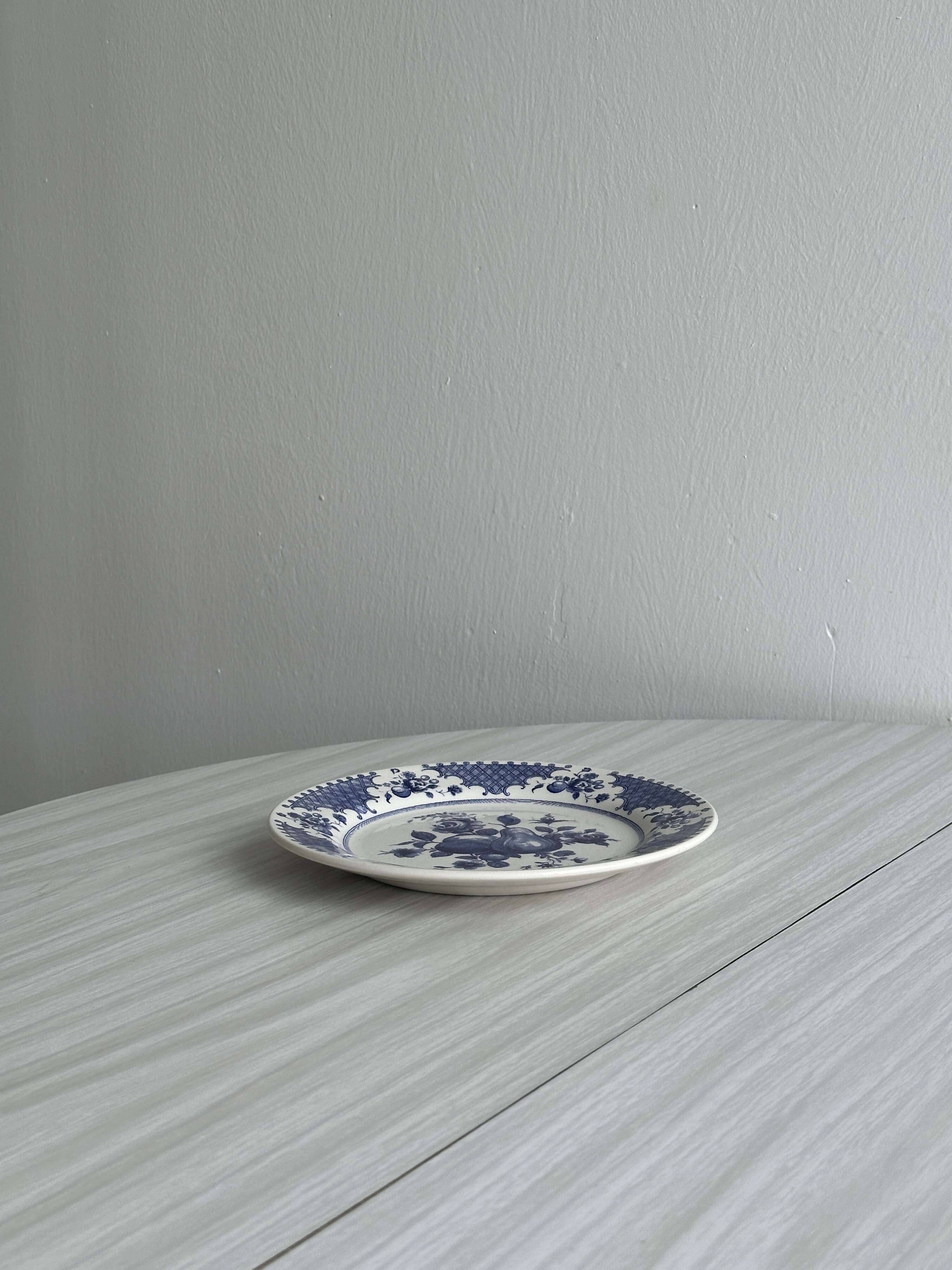 antique decorative wall plate