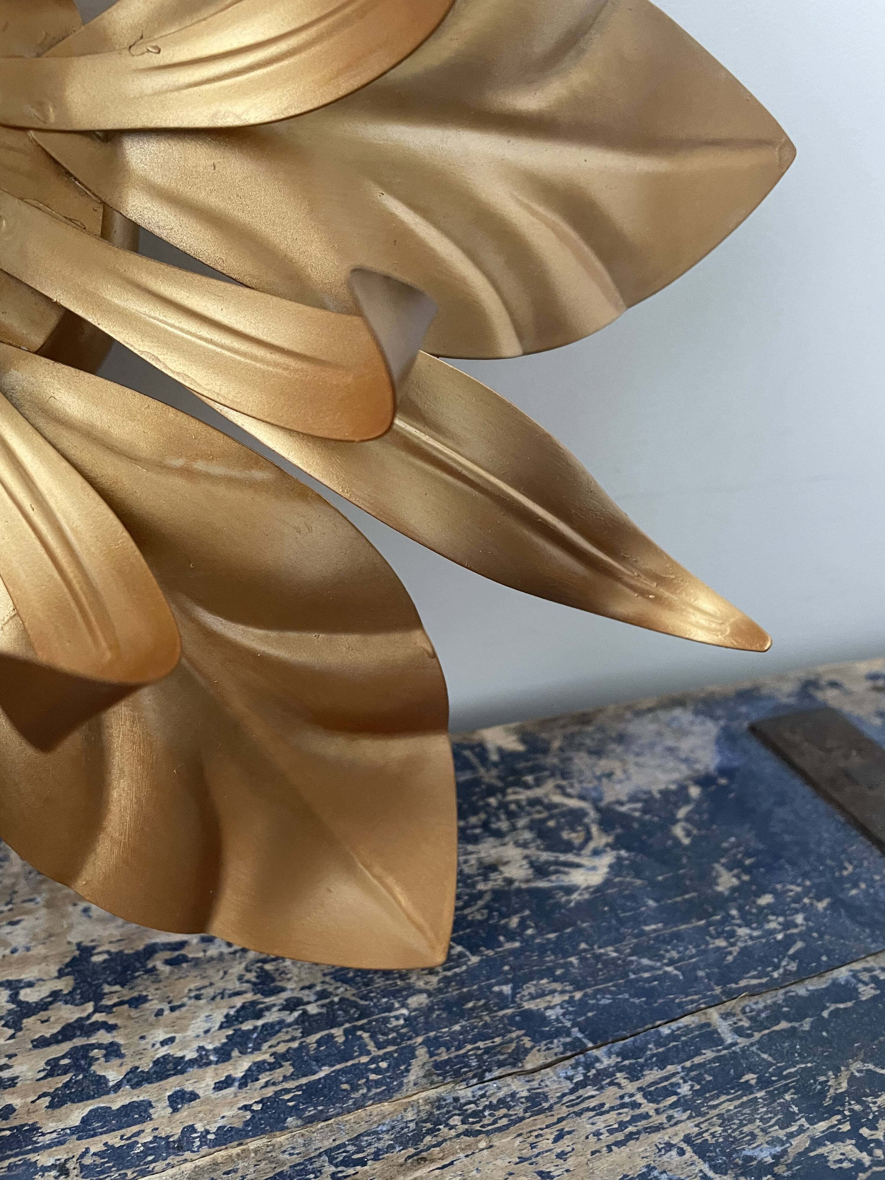 Flowers wall lamp and electrified golden leaf to nine