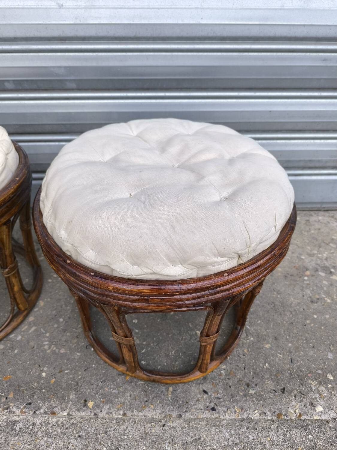 Paire de tabourets en rotin