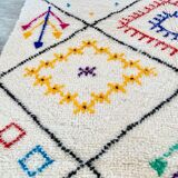 Tapis berbère à motifs colorés
