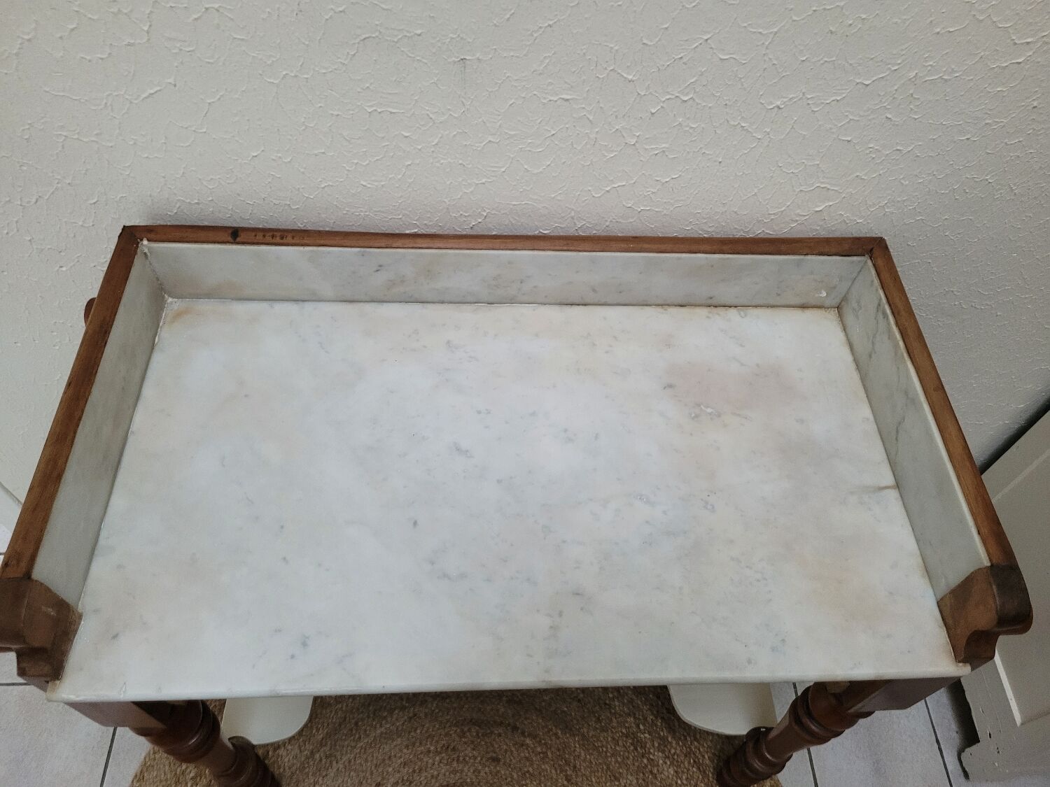 Antique vanity furniture