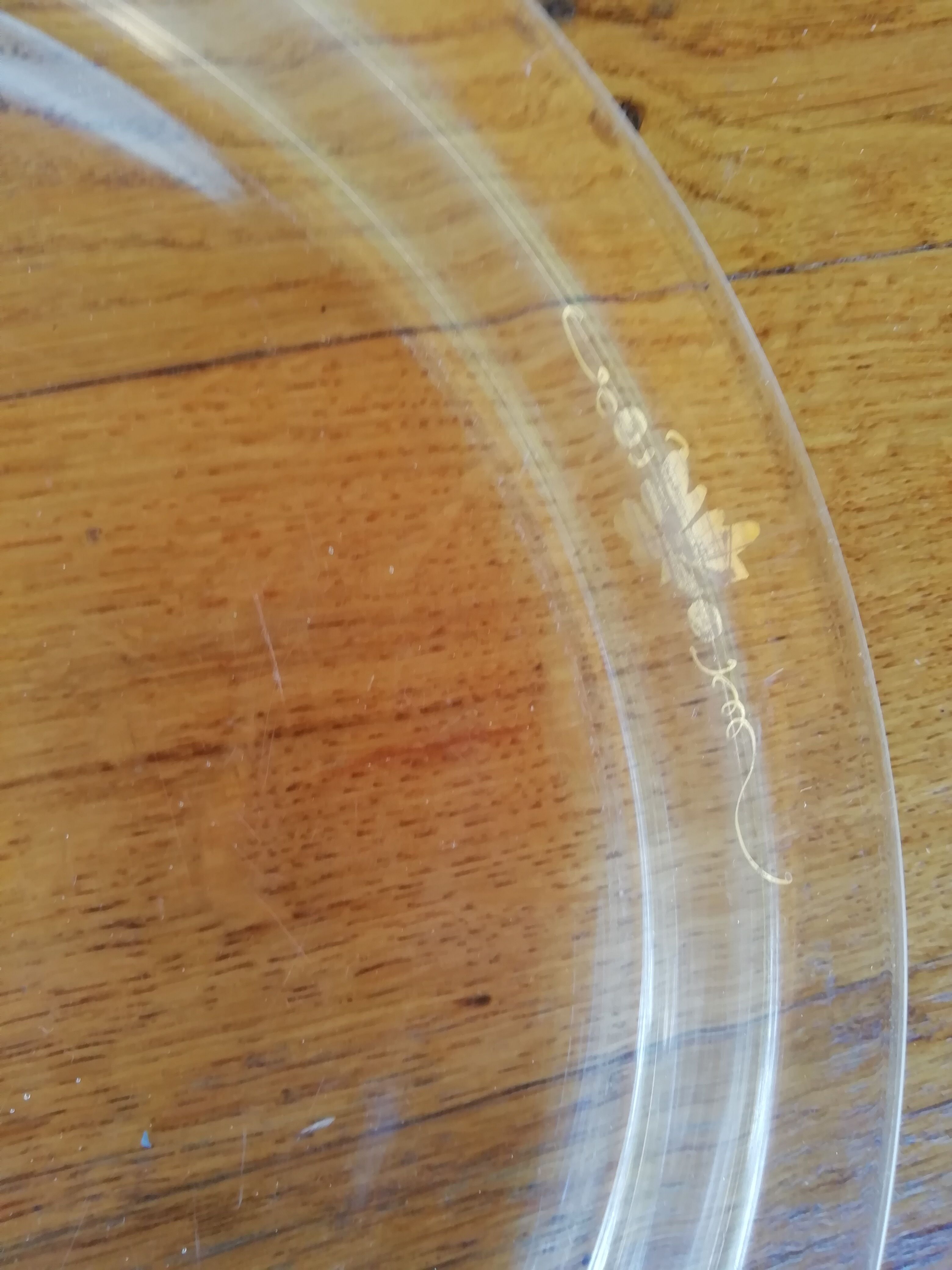 Transparent glass round tray