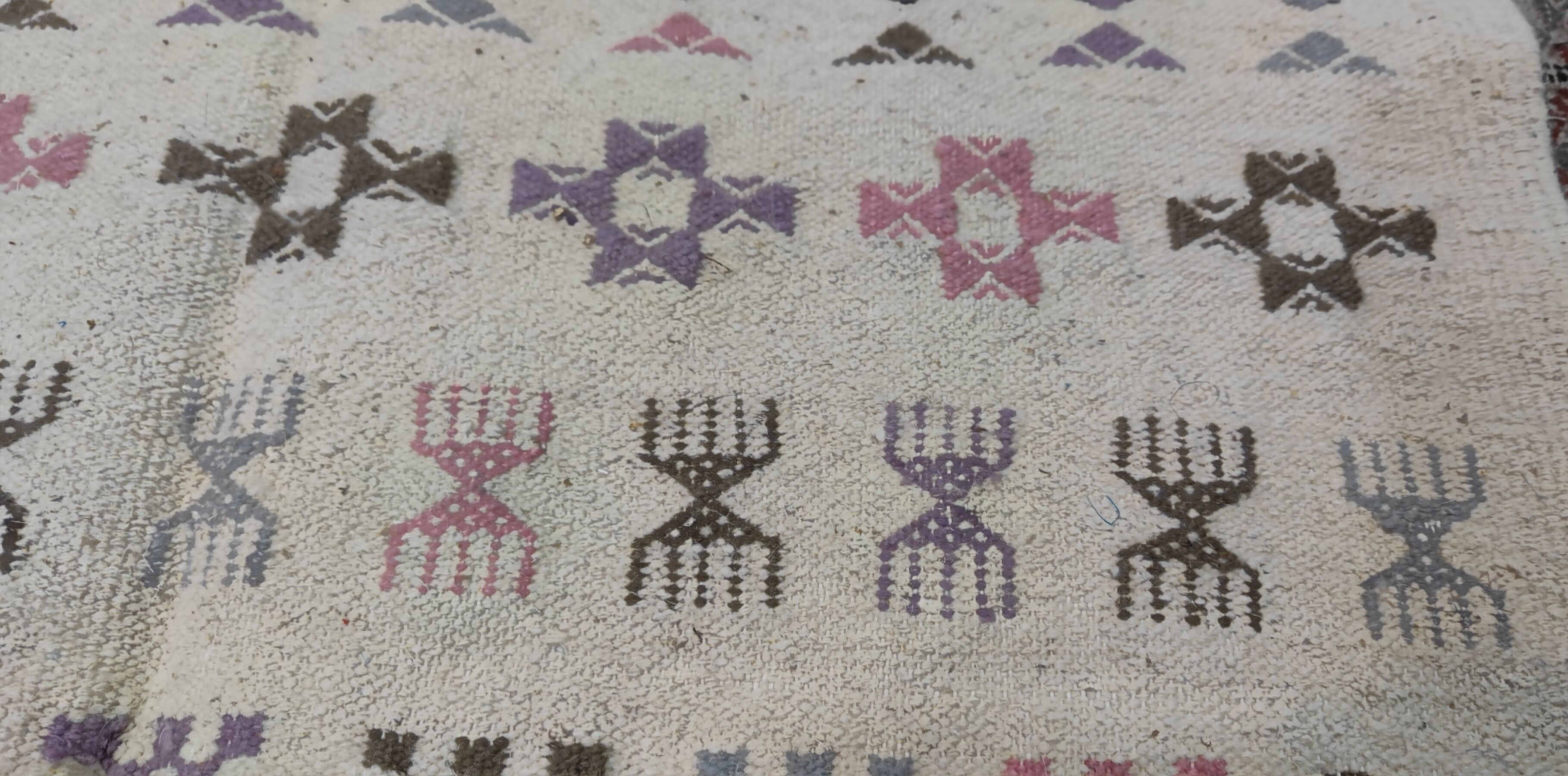 Berber carpet handmade in natural wool