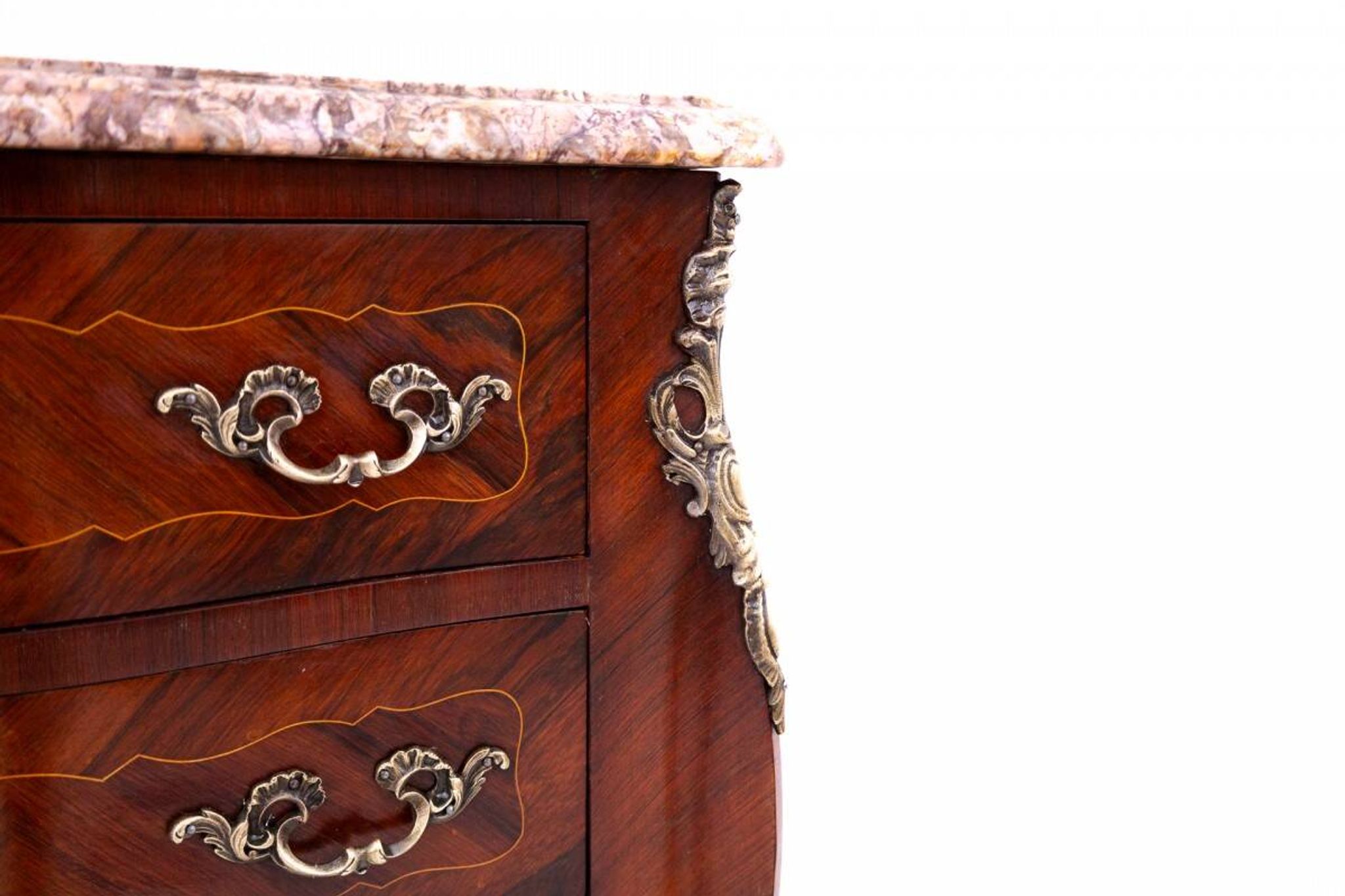 Commode chiffonnière, France, vers 1900.