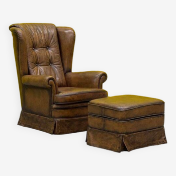 Fauteuil à oreilles vintage de style Chesterfield avec ottoman