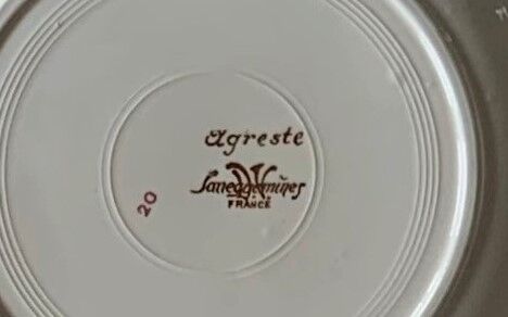 8 old plates in earthenware from Sarreguemines