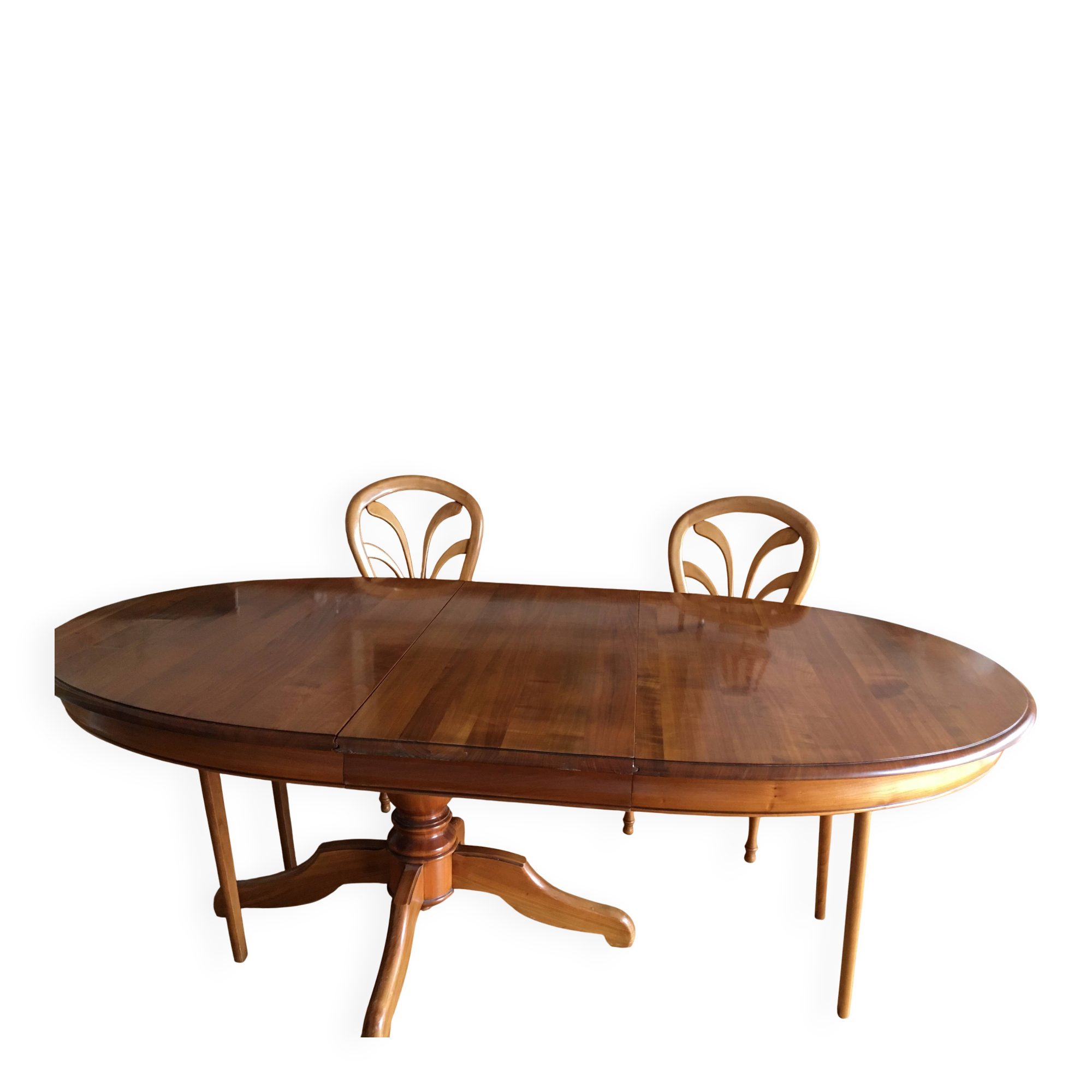 LOT of a table and 6 chairs