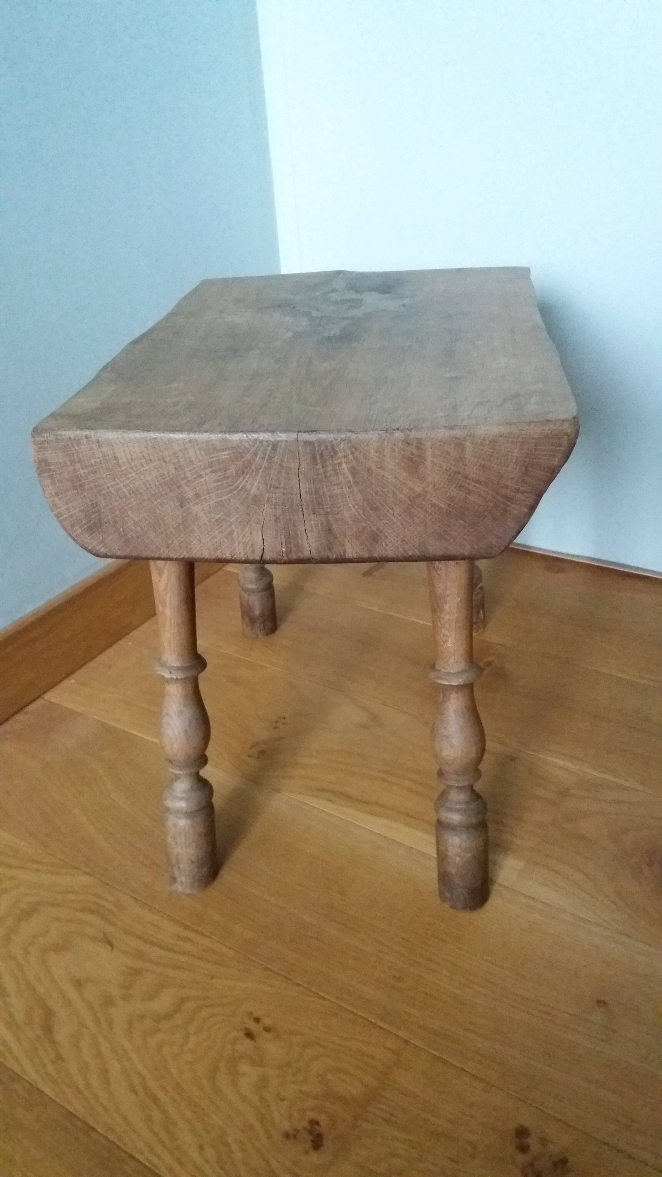 Stool, brutalist side table in solid oak.