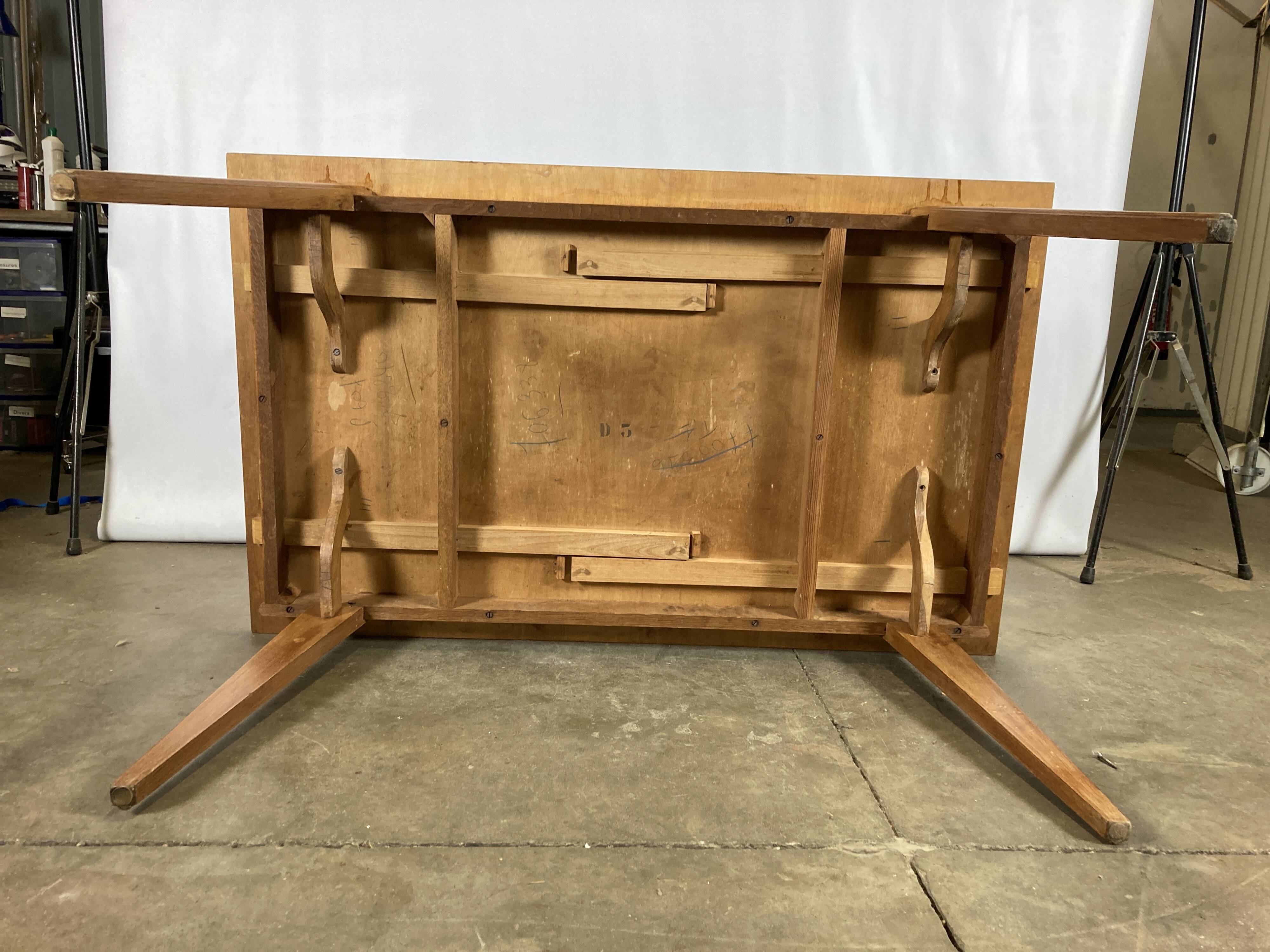 Table foot compass yearS 60